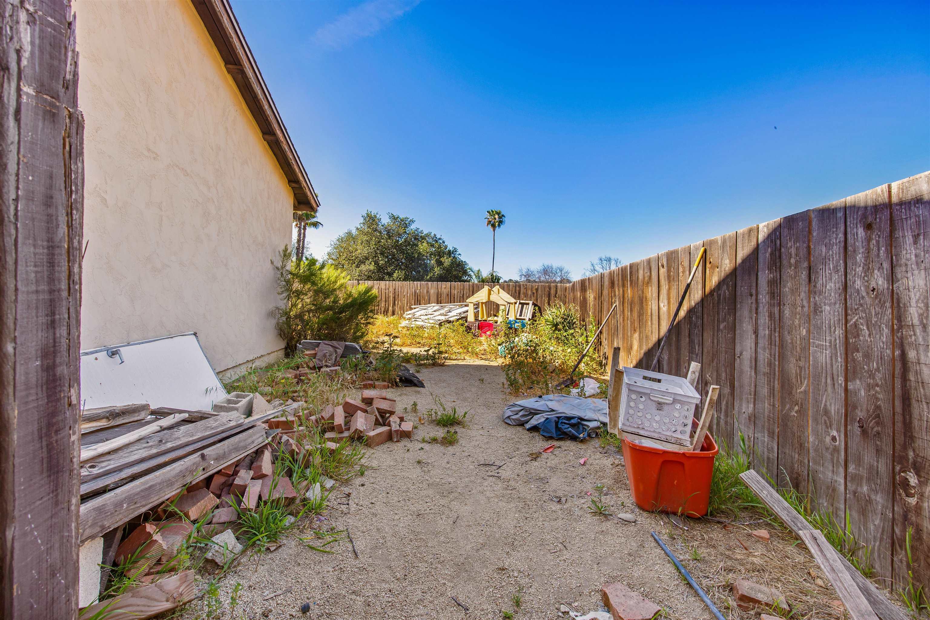 Detail Gallery Image 15 of 21 For 9048  Gideon Cir. S, Lakeside,  CA 92040 - 3 Beds | 2 Baths