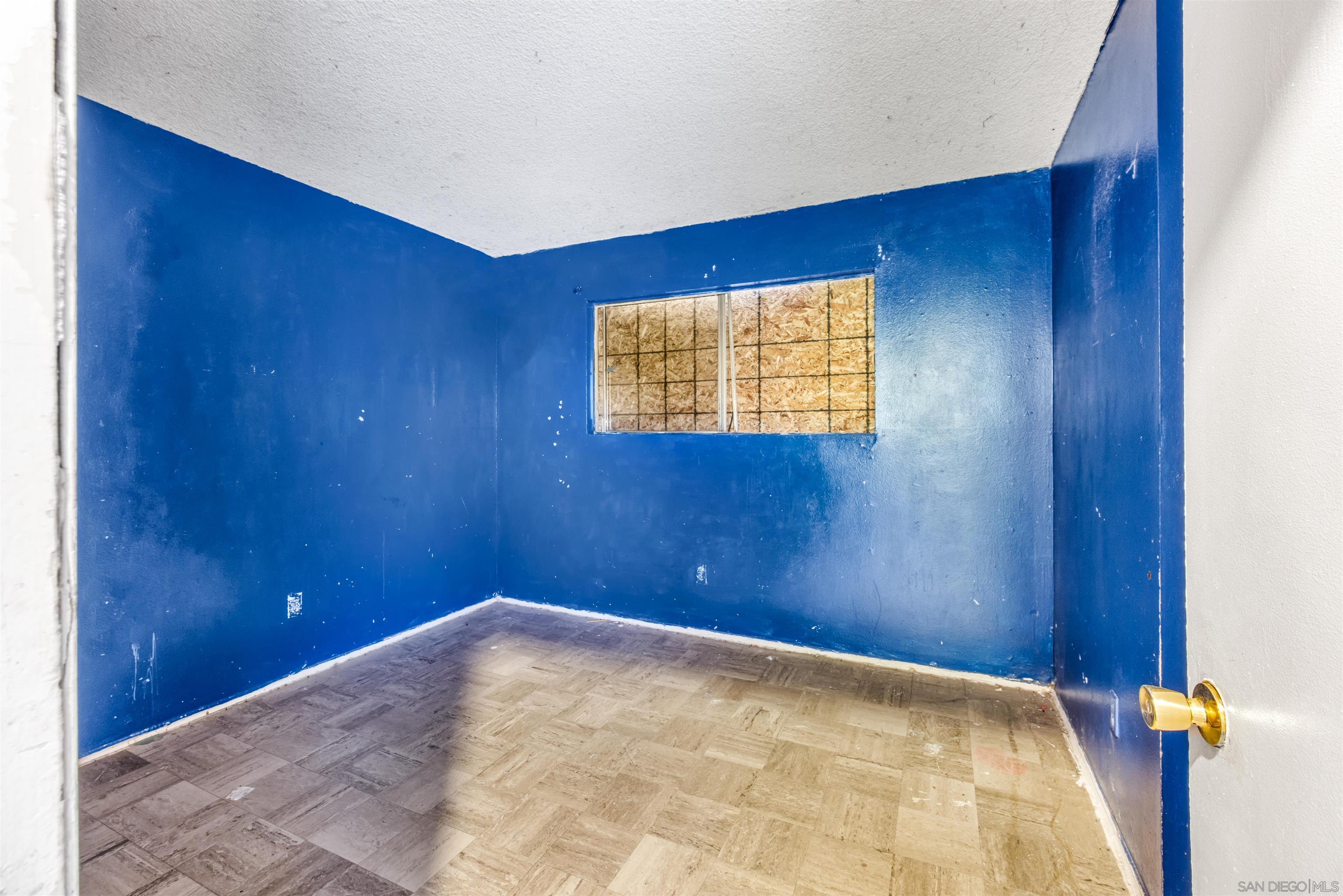 Detail Gallery Image 10 of 21 For 9048  Gideon Cir. S, Lakeside,  CA 92040 - 3 Beds | 2 Baths