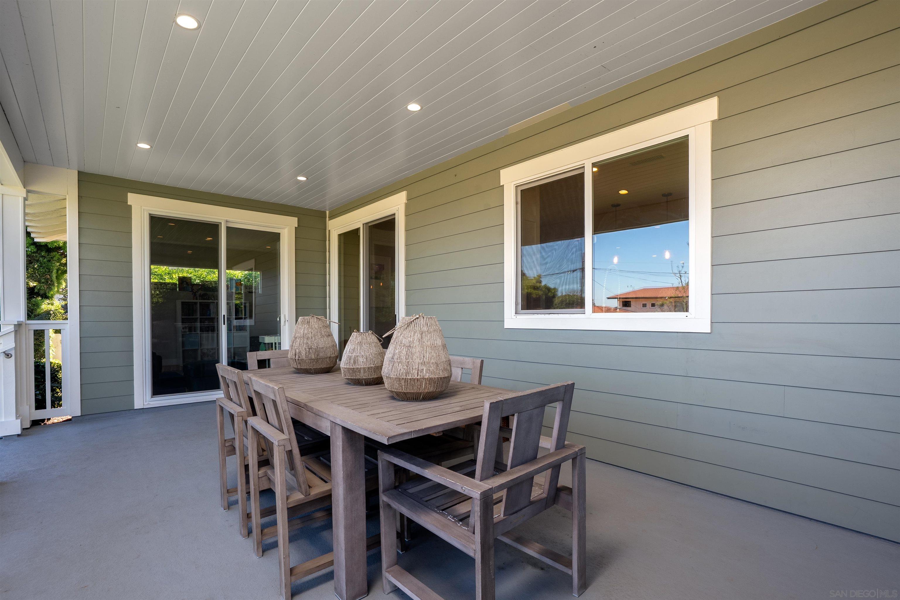 Detail Gallery Image 27 of 43 For 3728  Wilcox St, San Diego,  CA 92106 - 5 Beds | 4 Baths