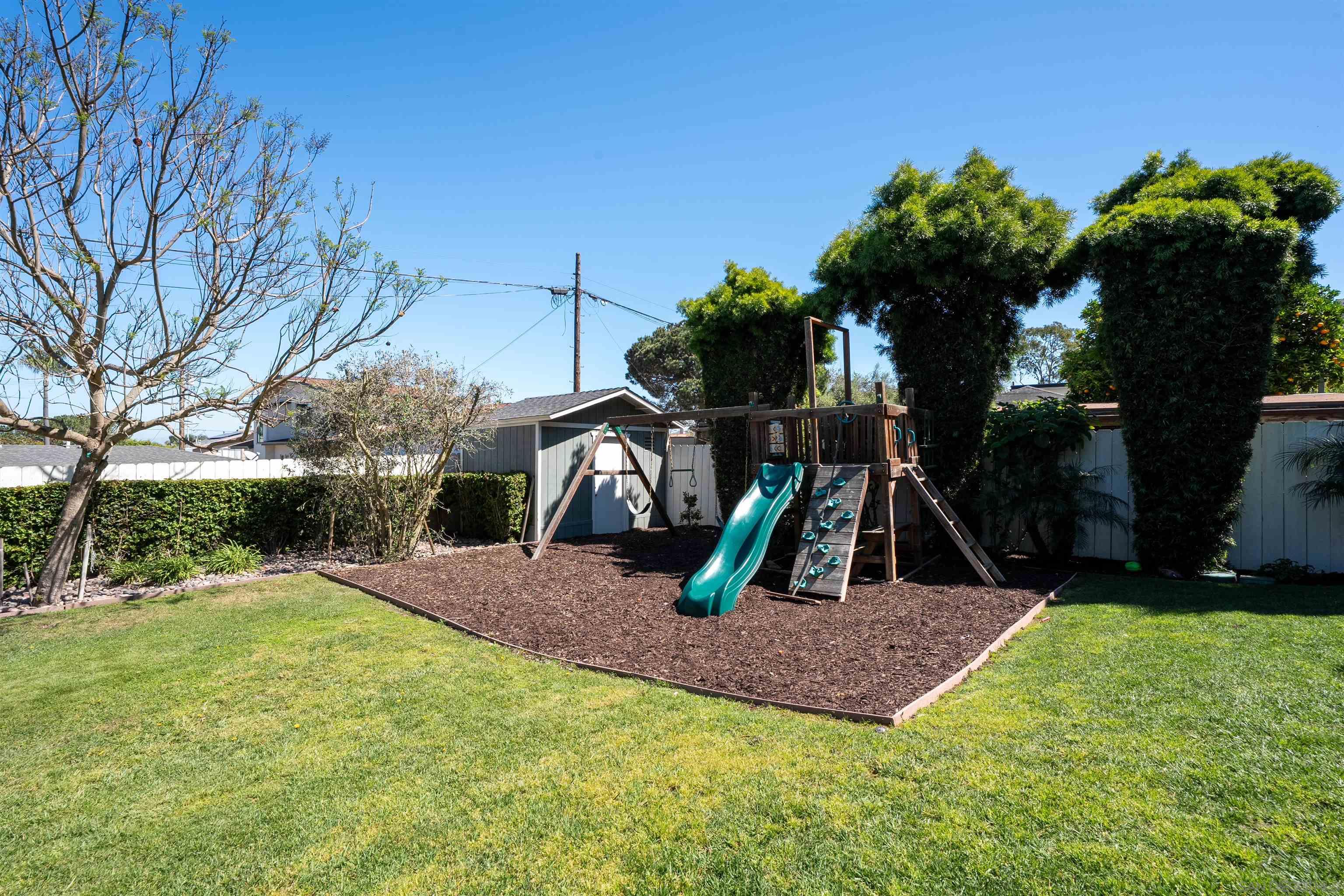 Detail Gallery Image 31 of 43 For 3728  Wilcox St, San Diego,  CA 92106 - 5 Beds | 4 Baths