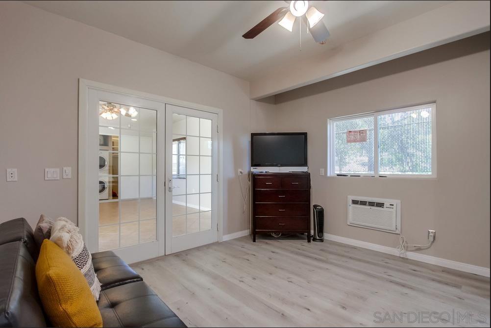 Detail Gallery Image 11 of 14 For 2686  Canyon Crest Dr.   Unit a, Escondido,  CA 92027 - 1 Beds | 1 Baths