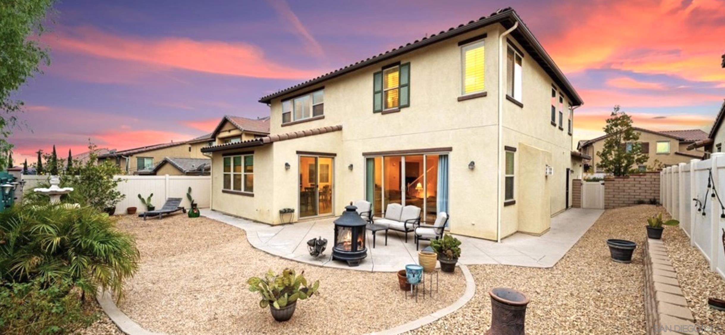 Detail Gallery Image 2 of 19 For 39158  Steeplechase Ln., Temecula,  CA 92591 - 4 Beds | 3/1 Baths