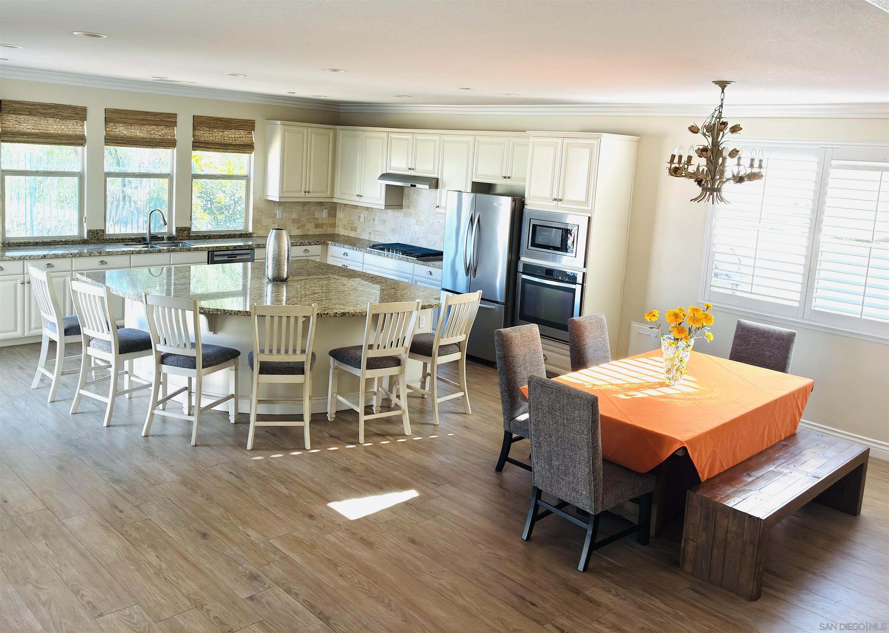 Detail Gallery Image 5 of 19 For 39158  Steeplechase Ln., Temecula,  CA 92591 - 4 Beds | 3/1 Baths