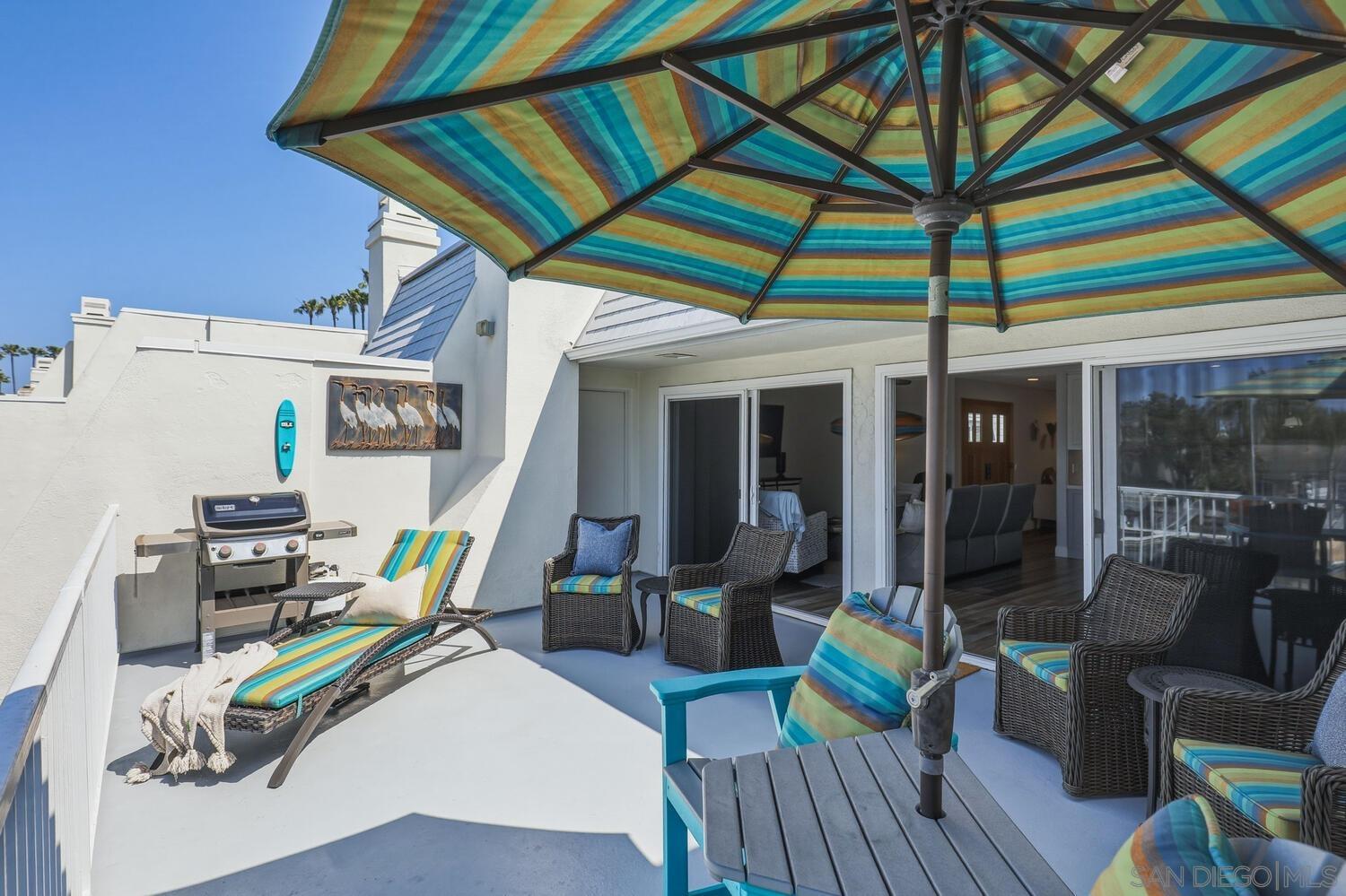 Detail Gallery Image 11 of 31 For 106  Antigua Court, Coronado,  CA 92118 - 3 Beds | 2 Baths