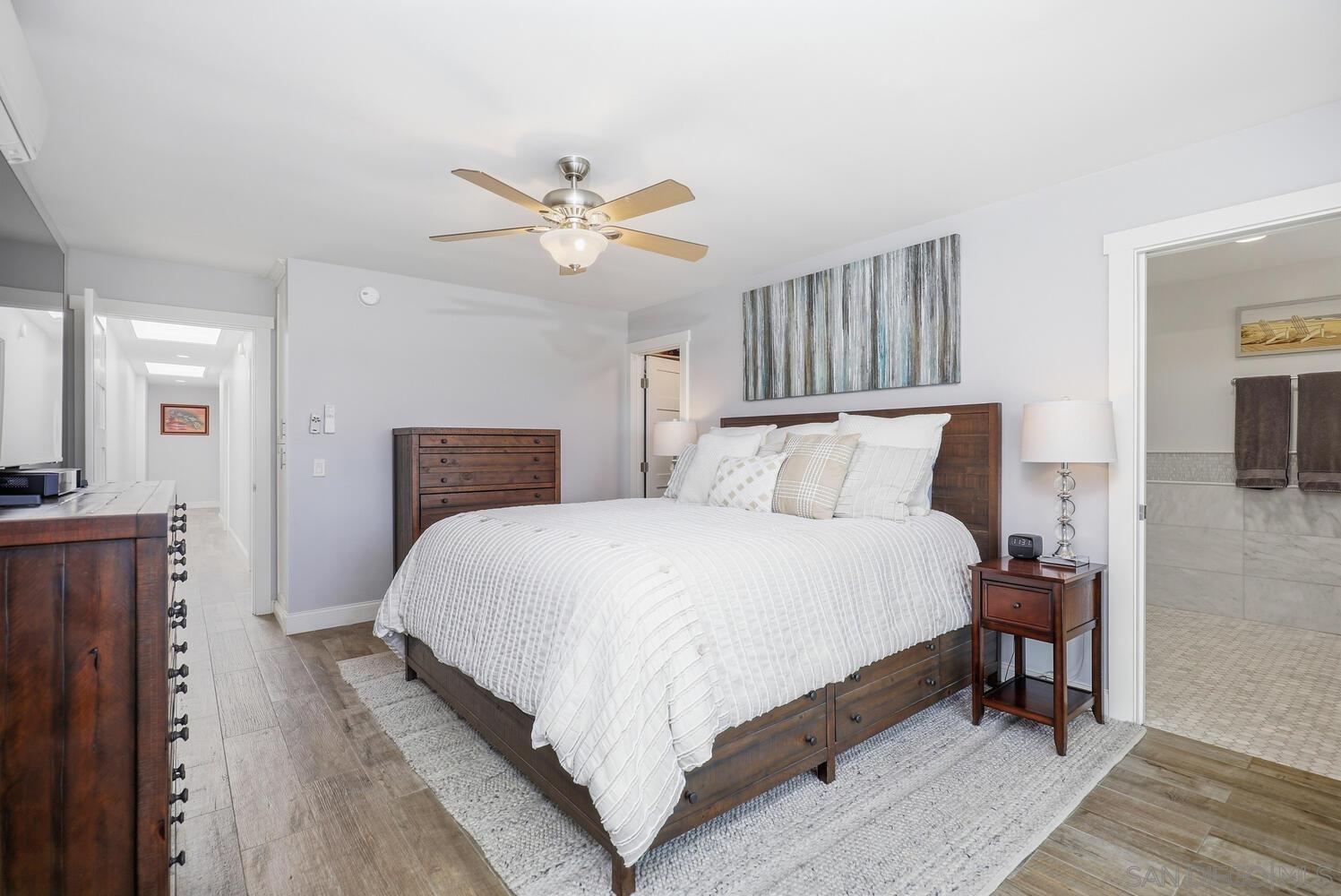 Detail Gallery Image 17 of 31 For 106  Antigua Court, Coronado,  CA 92118 - 3 Beds | 2 Baths