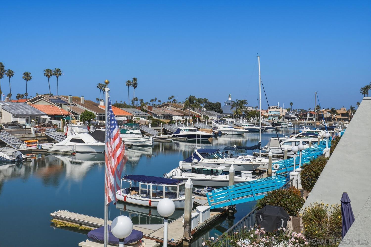 Detail Gallery Image 10 of 31 For 106  Antigua Court, Coronado,  CA 92118 - 3 Beds | 2 Baths