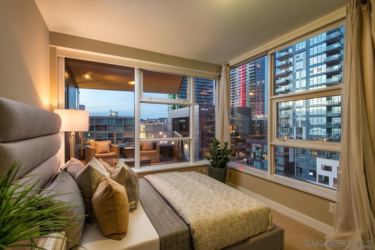 Detail Gallery Image 2 of 38 For 1325  Pacific Hwy  805, San Diego,  CA 92101 - 2 Beds | 2 Baths