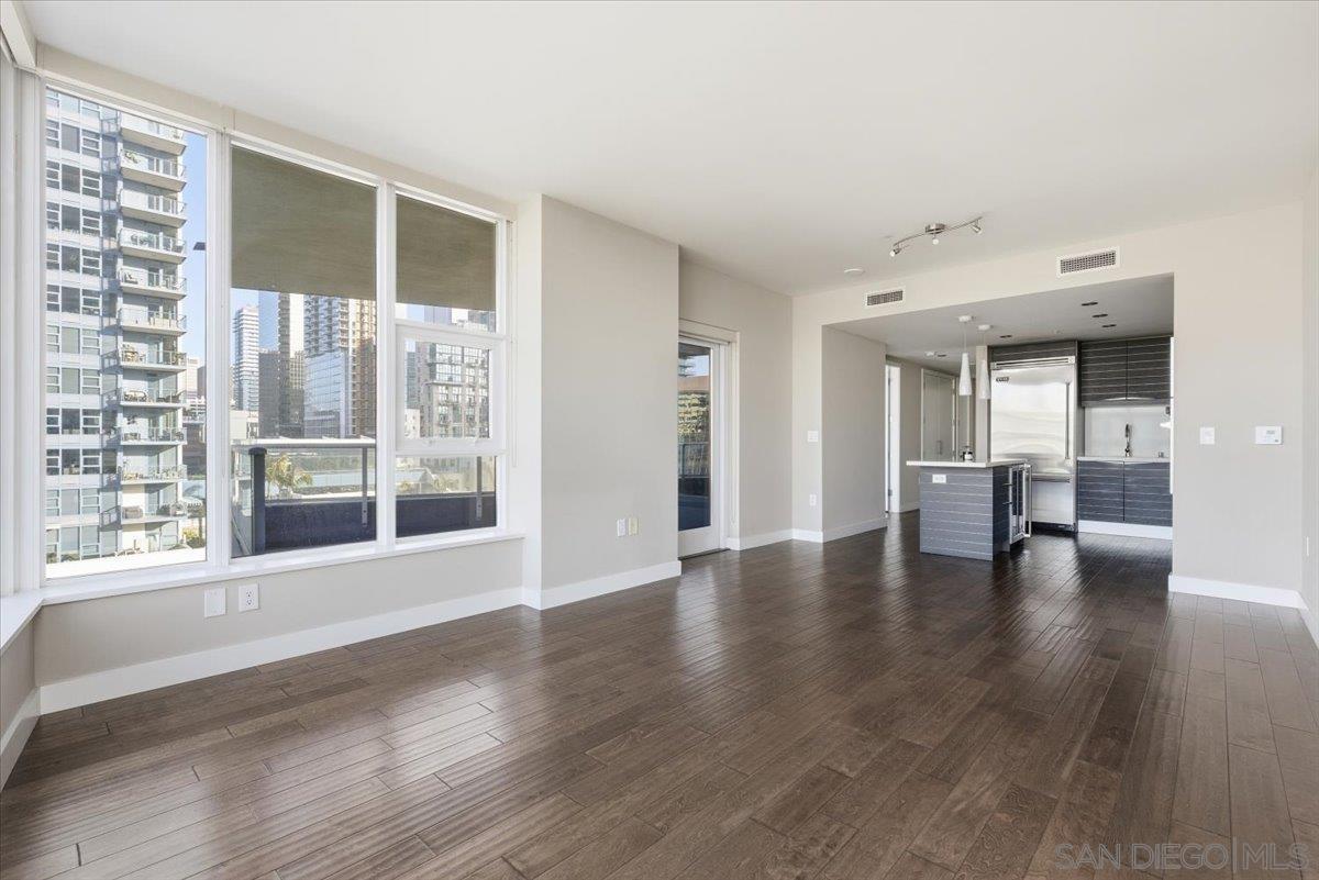 Detail Gallery Image 22 of 38 For 1325  Pacific Hwy  805, San Diego,  CA 92101 - 2 Beds | 2 Baths