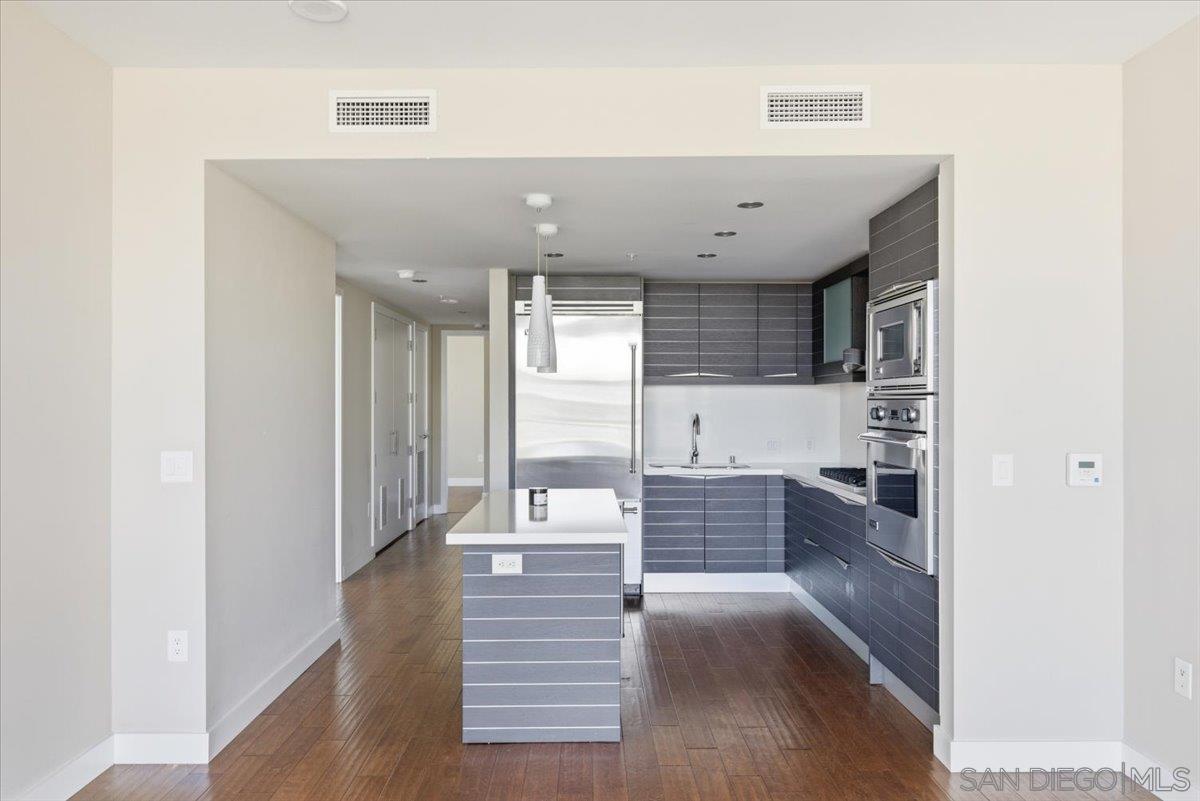 Detail Gallery Image 24 of 38 For 1325  Pacific Hwy  805, San Diego,  CA 92101 - 2 Beds | 2 Baths