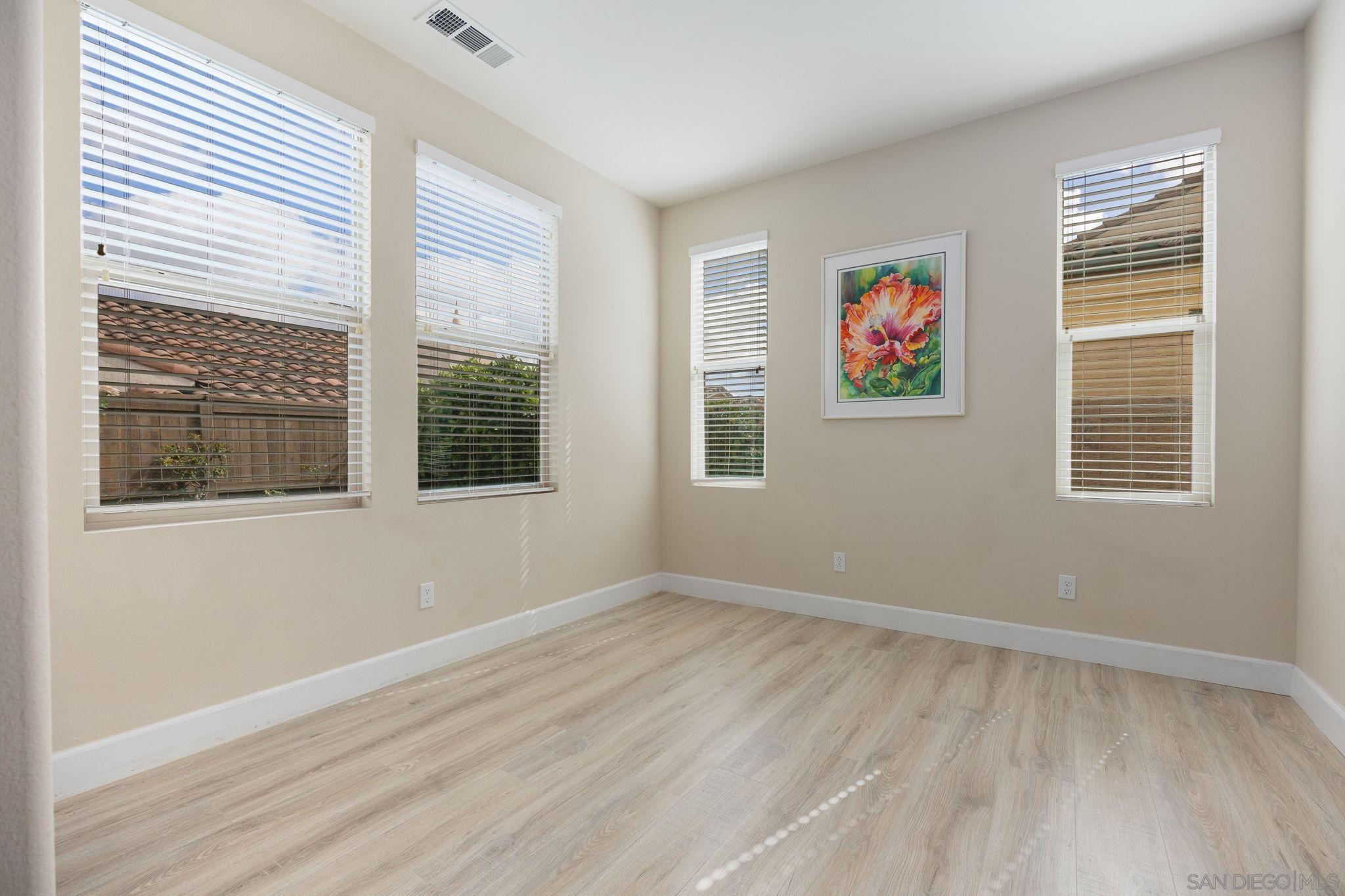 Detail Gallery Image 16 of 36 For 7957 Auberge  Circle, San Diego,  CA 92127 - 3 Beds | 2/1 Baths