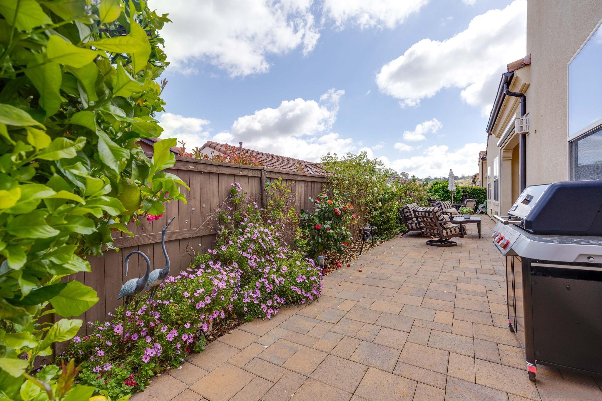 Detail Gallery Image 22 of 36 For 7957 Auberge  Circle, San Diego,  CA 92127 - 3 Beds | 2/1 Baths