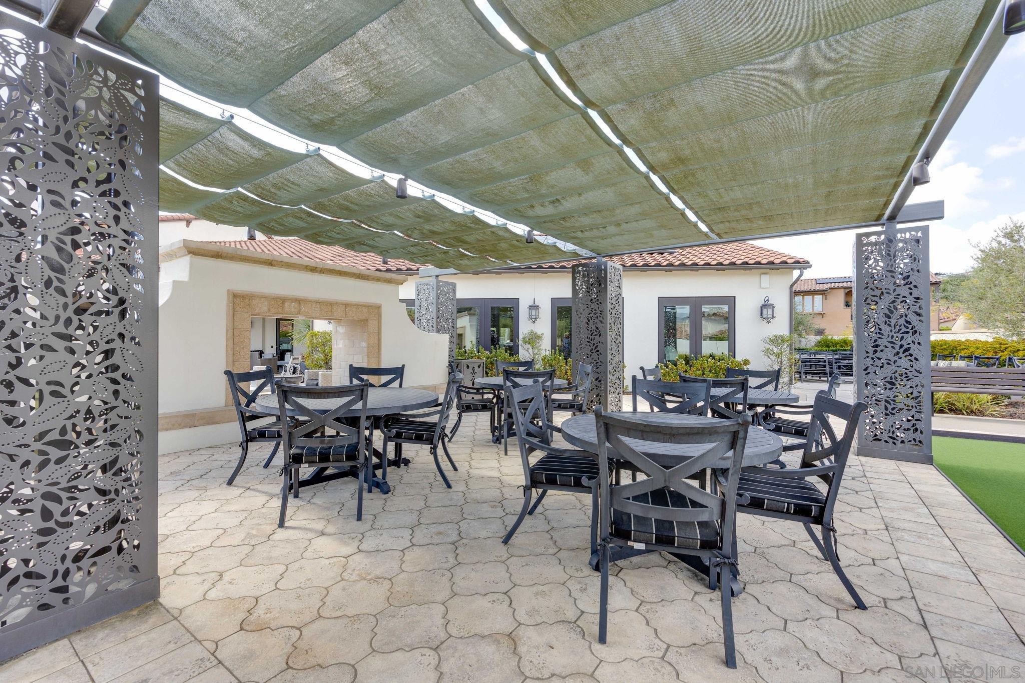 Detail Gallery Image 31 of 36 For 7957 Auberge  Circle, San Diego,  CA 92127 - 3 Beds | 2/1 Baths