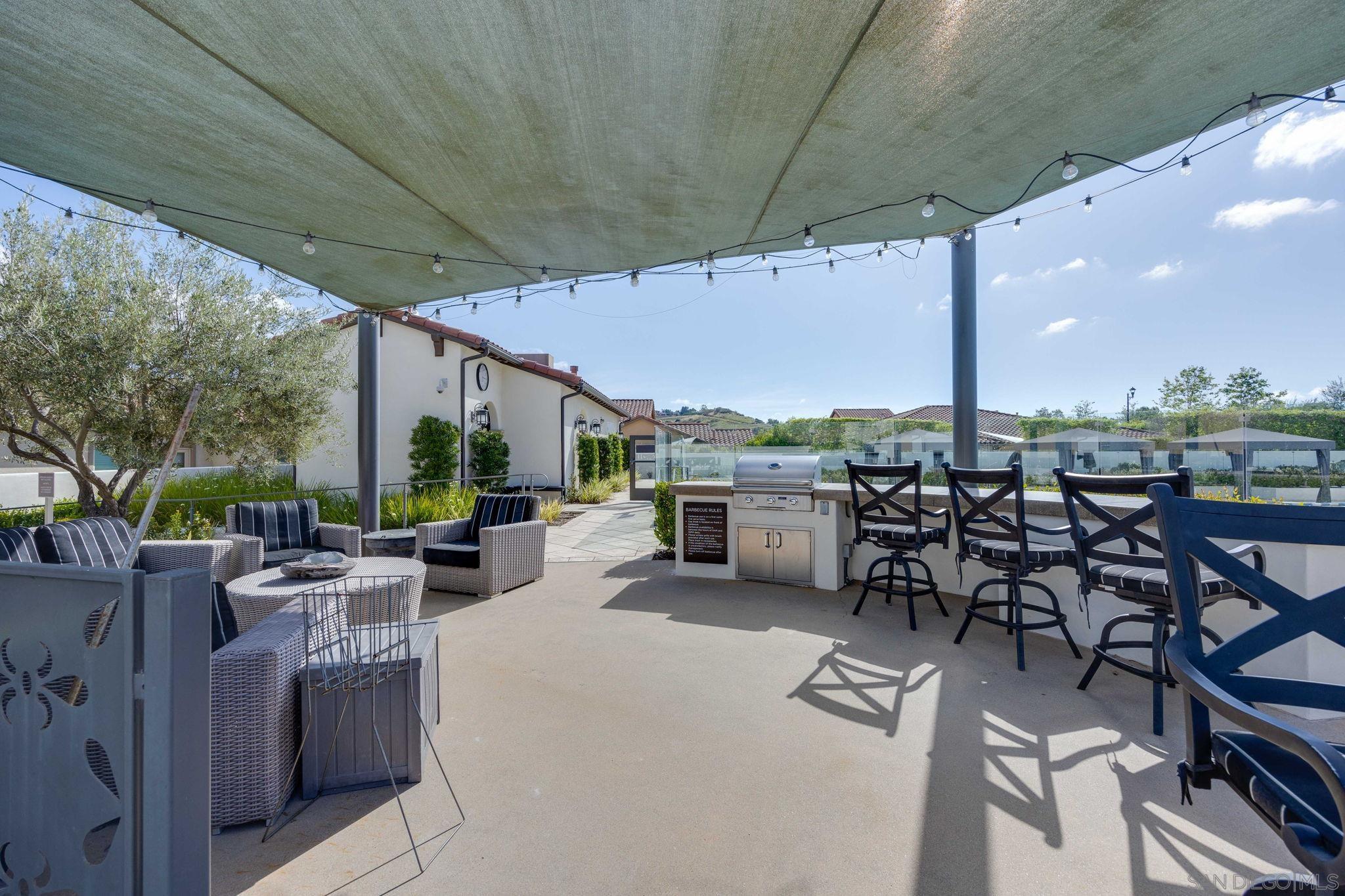 Detail Gallery Image 35 of 36 For 7957 Auberge  Circle, San Diego,  CA 92127 - 3 Beds | 2/1 Baths