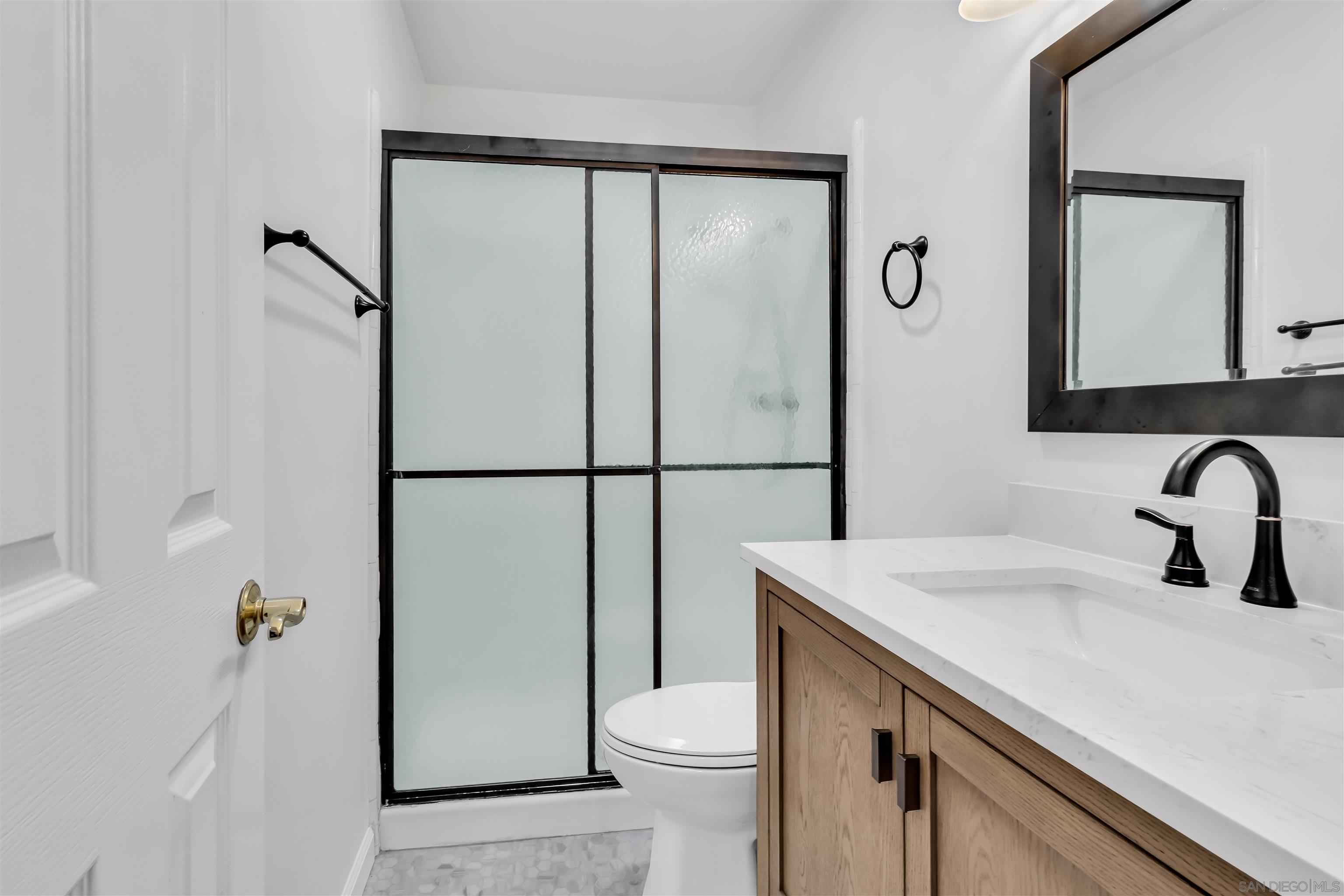 Detail Gallery Image 14 of 25 For 3878  Armstrong St, San Diego,  CA 92111 - 3 Beds | 2 Baths