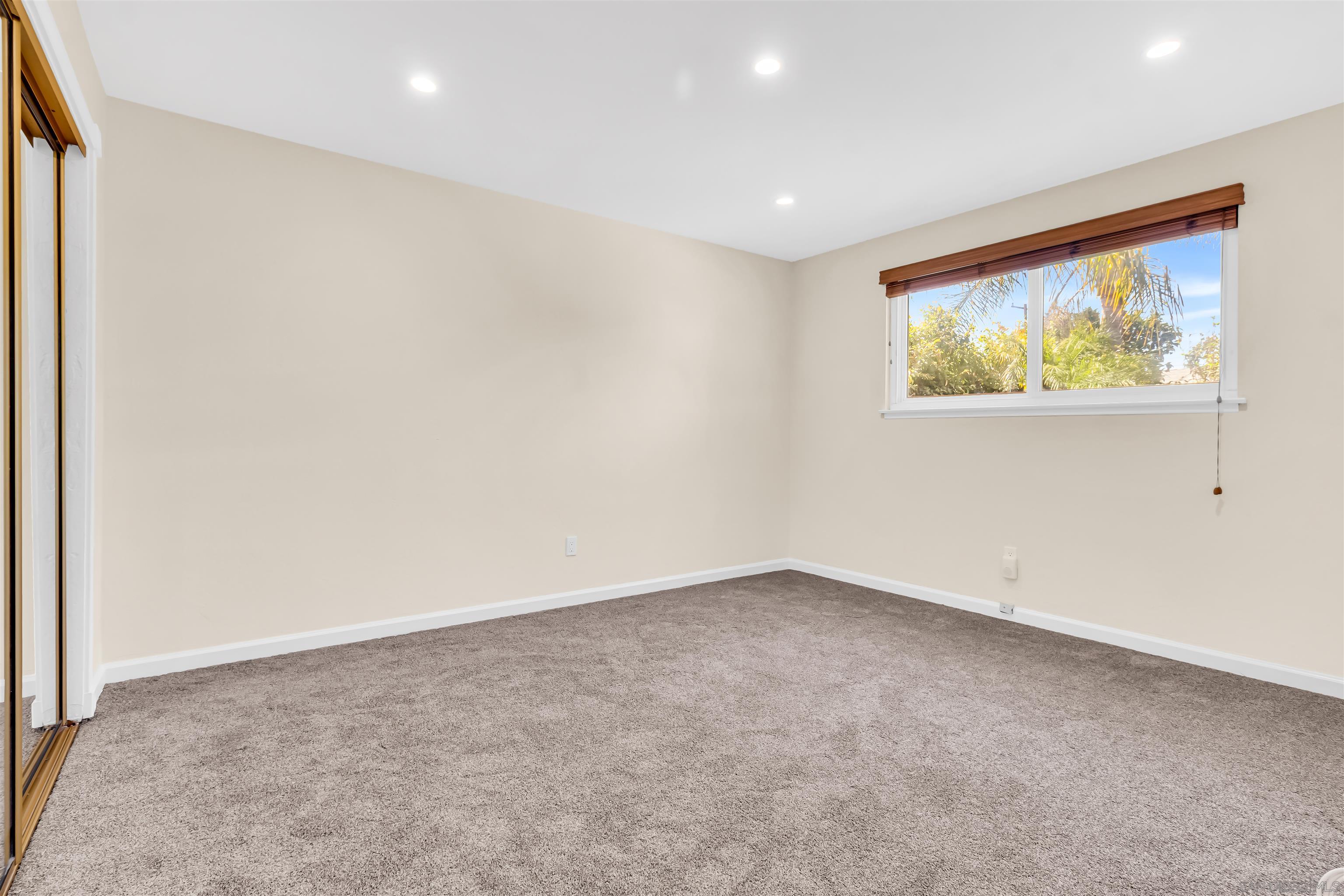 Detail Gallery Image 15 of 25 For 3878  Armstrong St, San Diego,  CA 92111 - 3 Beds | 2 Baths