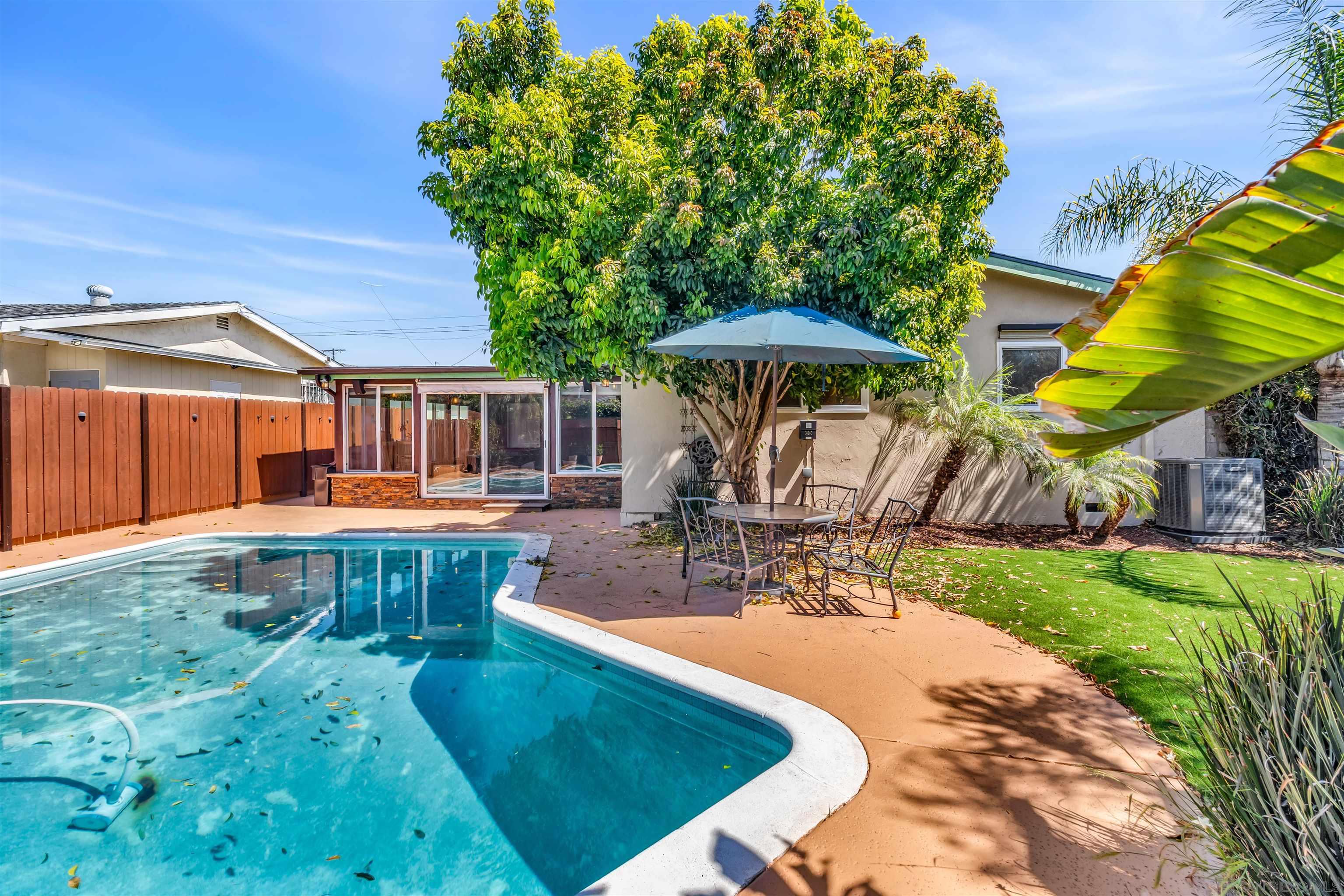 Detail Gallery Image 23 of 25 For 3878  Armstrong St, San Diego,  CA 92111 - 3 Beds | 2 Baths