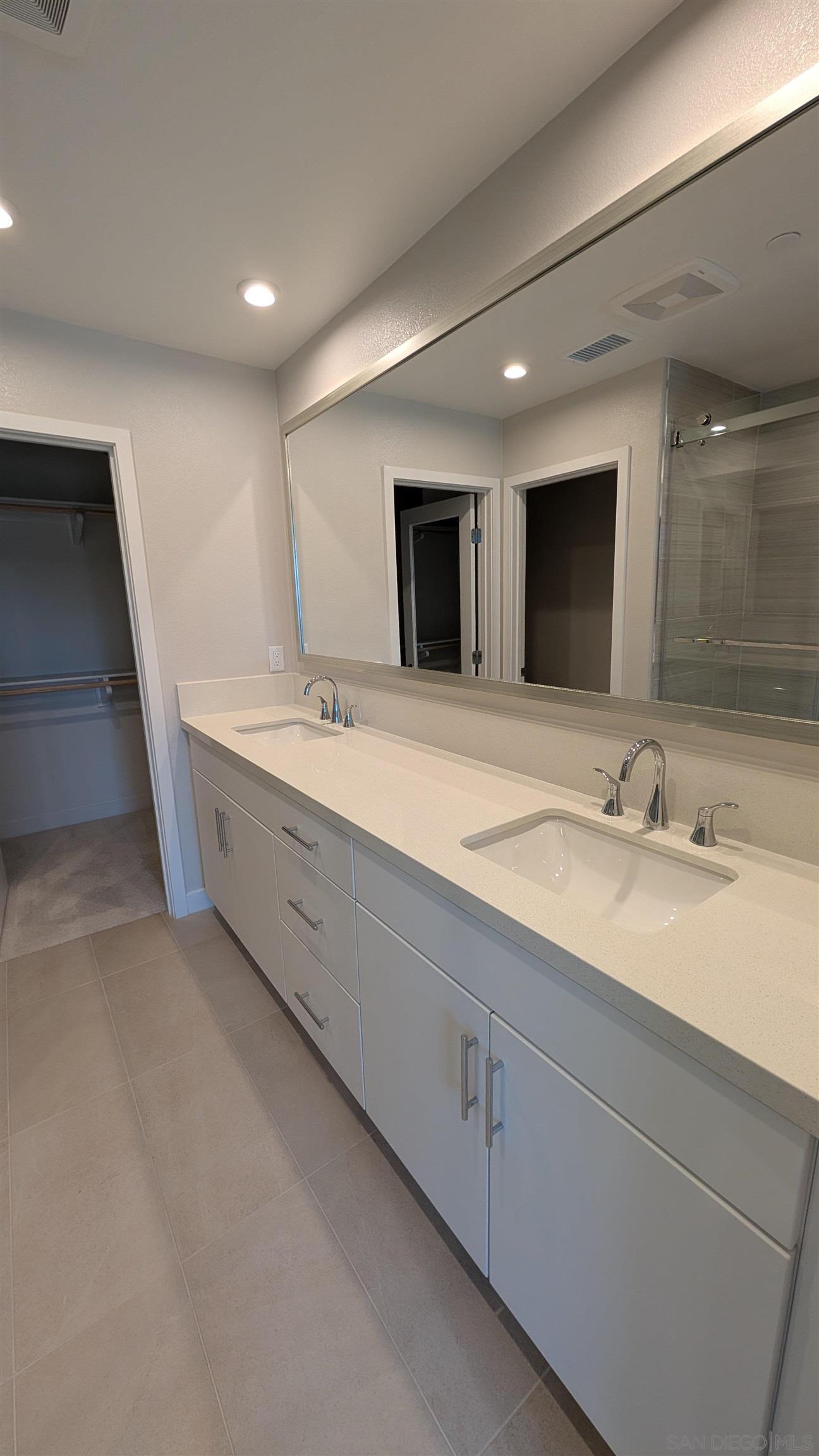 Detail Gallery Image 14 of 29 For 4511  Misty Place, San Diego,  CA 92117 - 4 Beds | 2/1 Baths