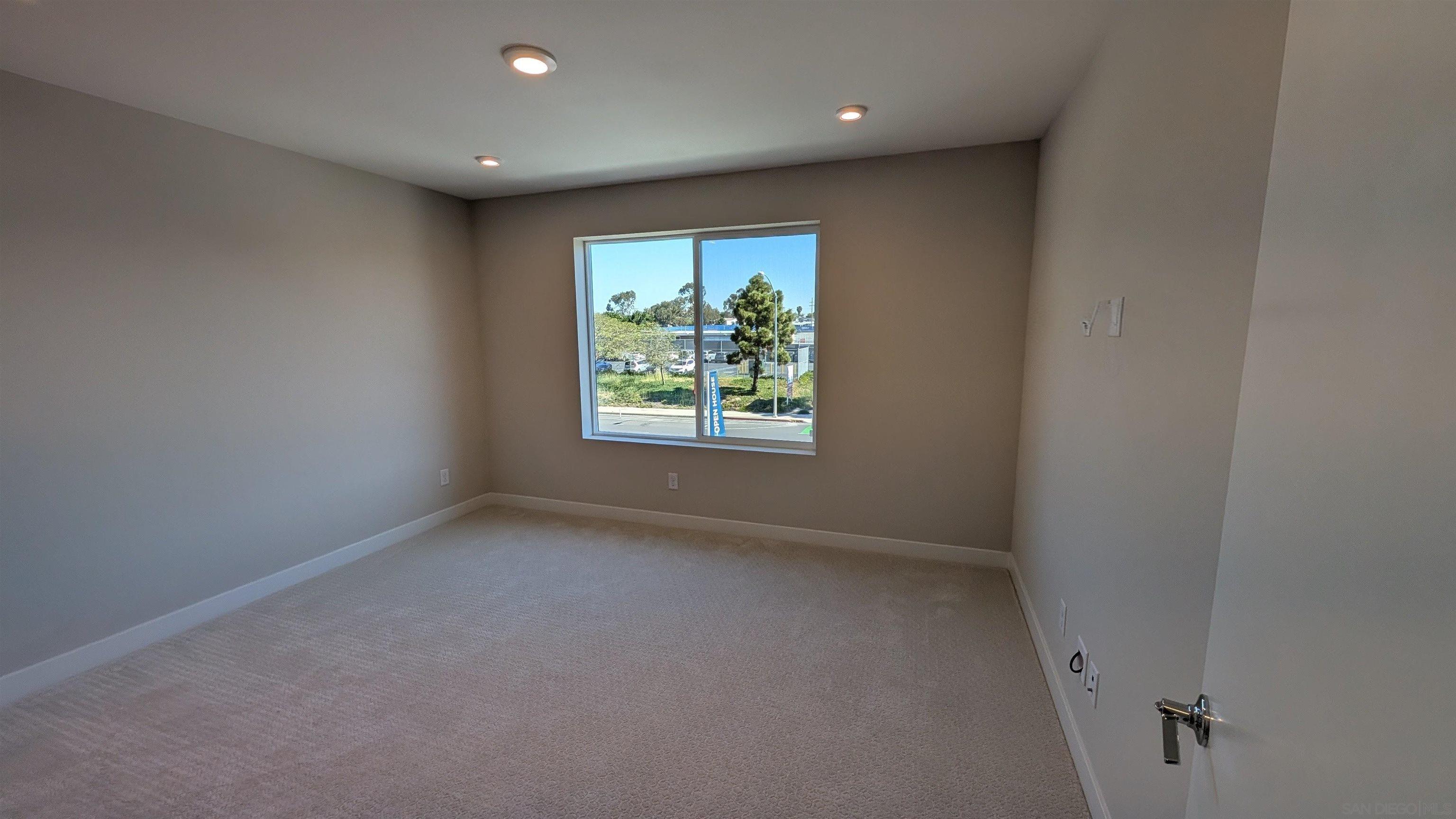Detail Gallery Image 18 of 29 For 4511  Misty Place, San Diego,  CA 92117 - 4 Beds | 2/1 Baths