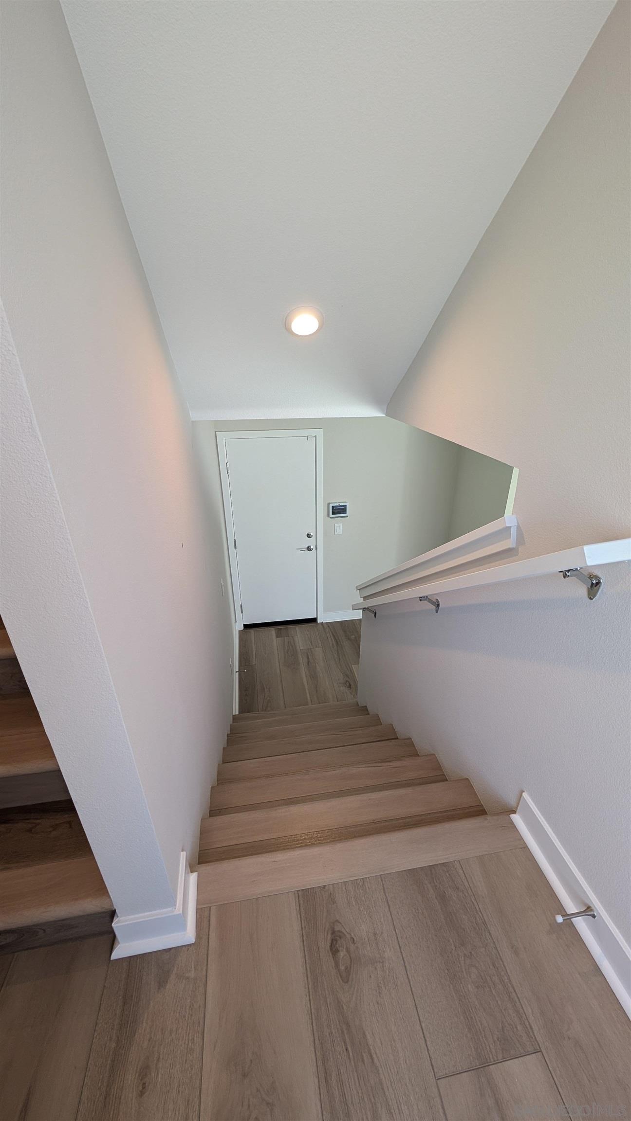 Detail Gallery Image 5 of 29 For 4511  Misty Place, San Diego,  CA 92117 - 4 Beds | 2/1 Baths