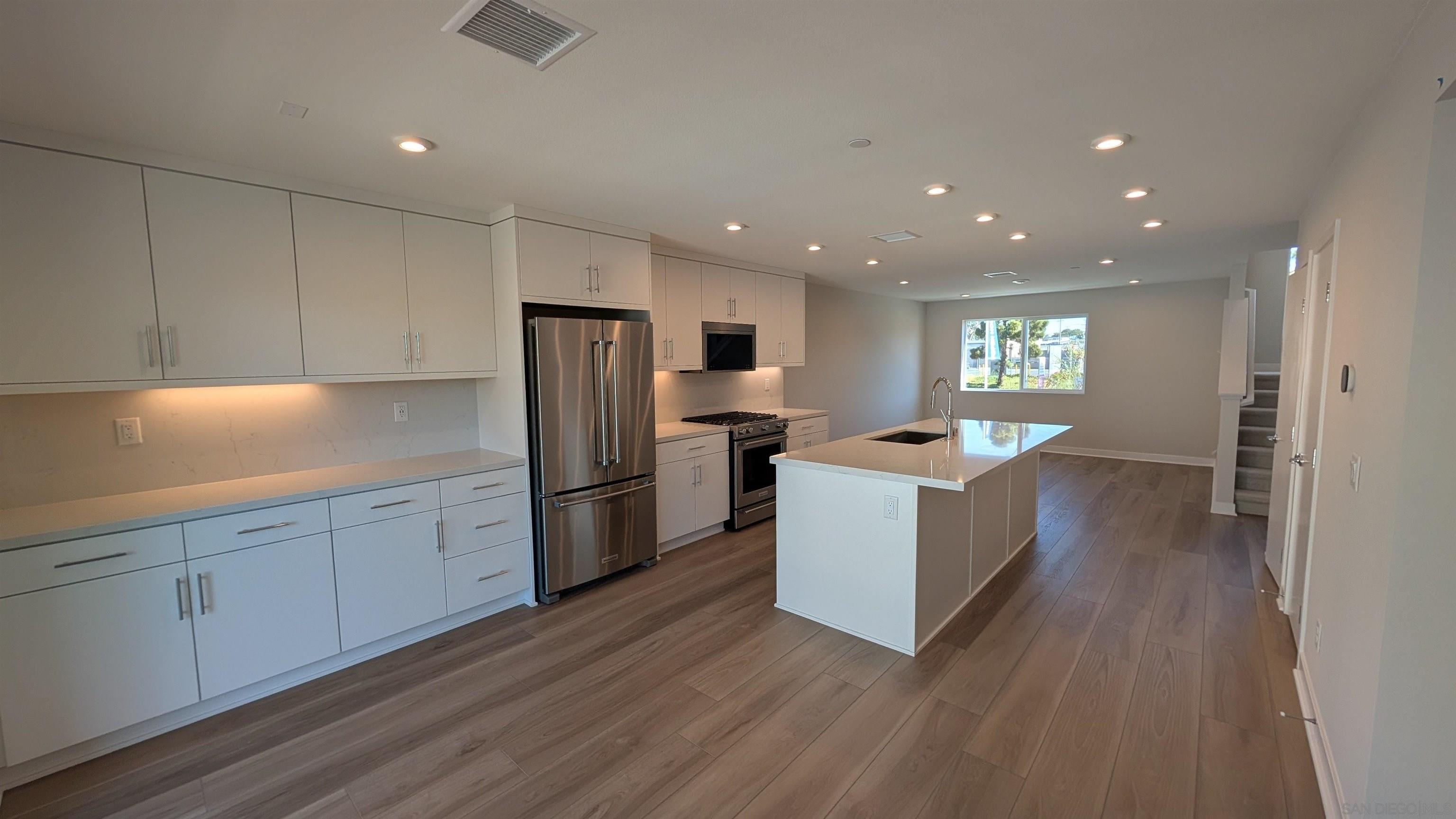 Detail Gallery Image 10 of 29 For 4511  Misty Place, San Diego,  CA 92117 - 4 Beds | 2/1 Baths