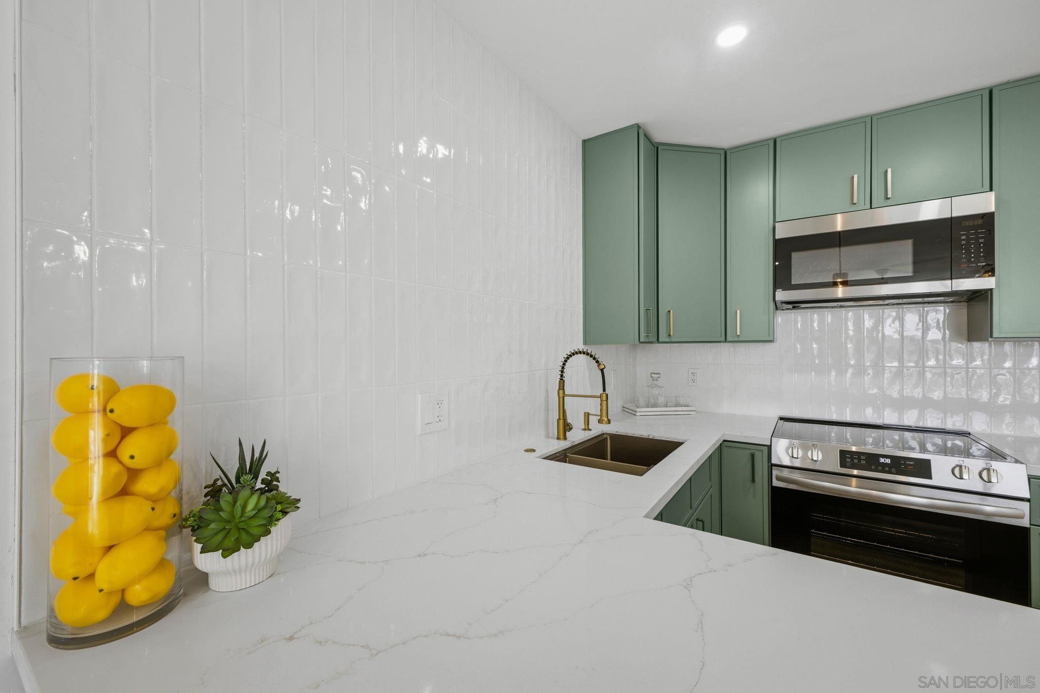 Detail Gallery Image 10 of 46 For 3050  Rue Dorleans  #308,  San Diego,  CA 92110 - 1 Beds | 1 Baths