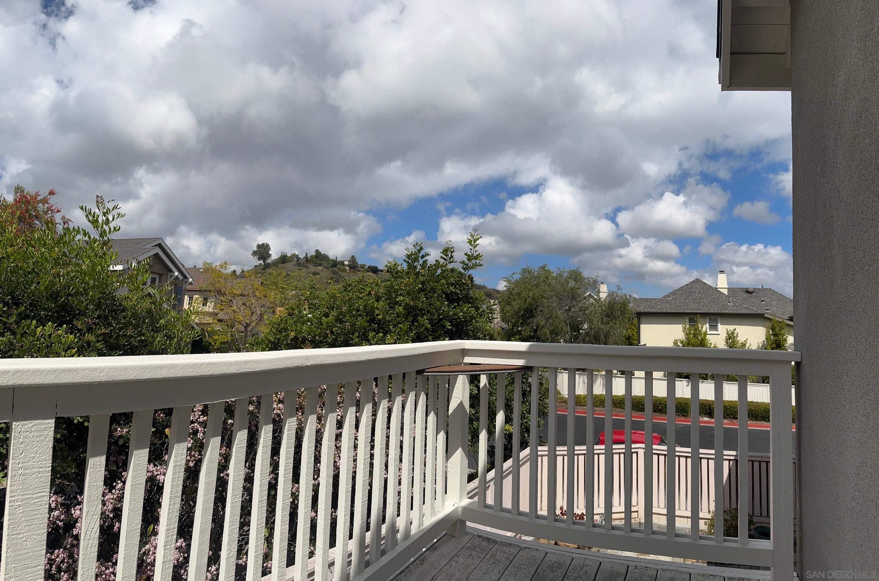 Detail Gallery Image 14 of 28 For 2642 W Canyon Ave, San Diego,  CA 92123 - 5 Beds | 2/1 Baths