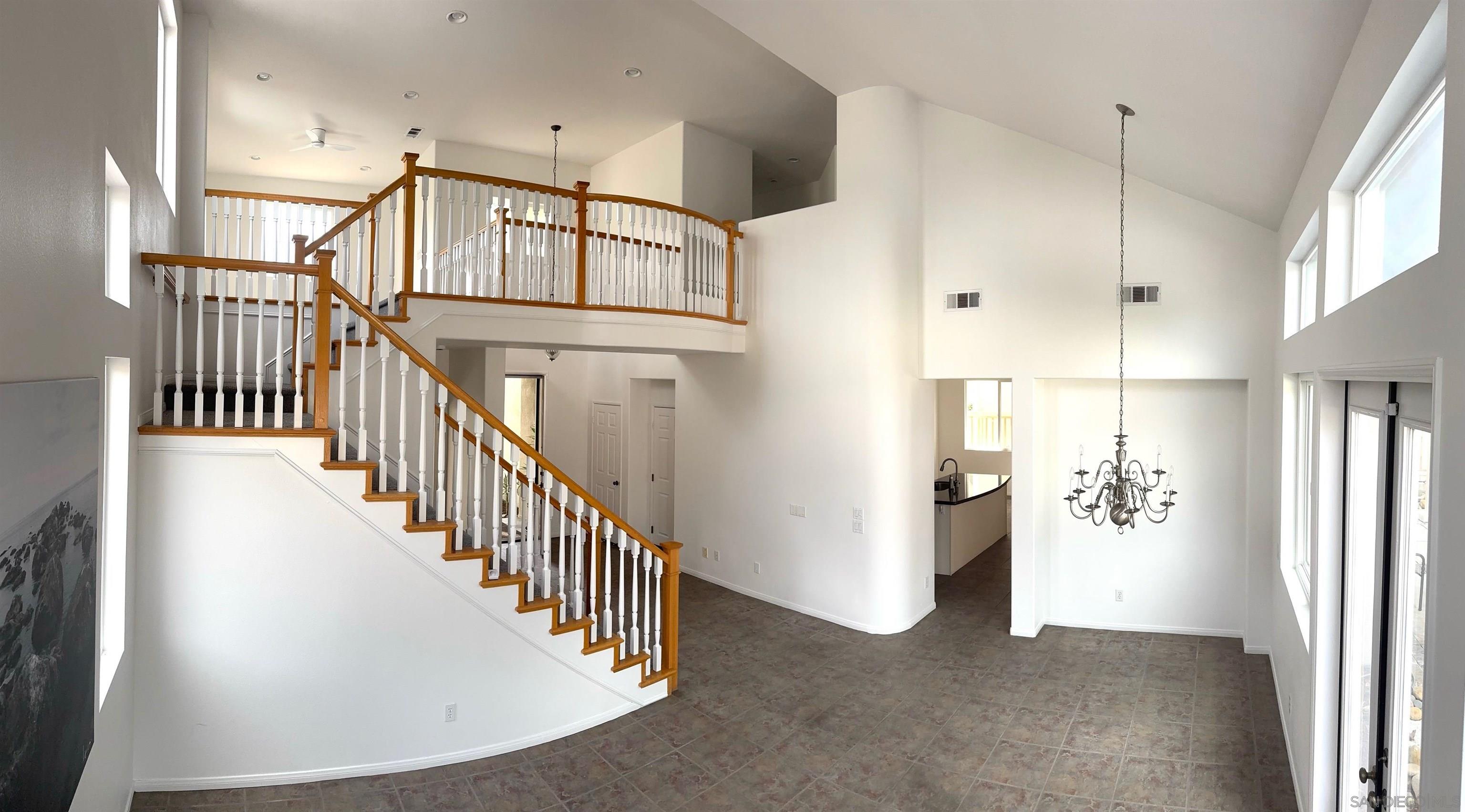 Detail Gallery Image 7 of 28 For 2642 W Canyon Ave, San Diego,  CA 92123 - 5 Beds | 2/1 Baths