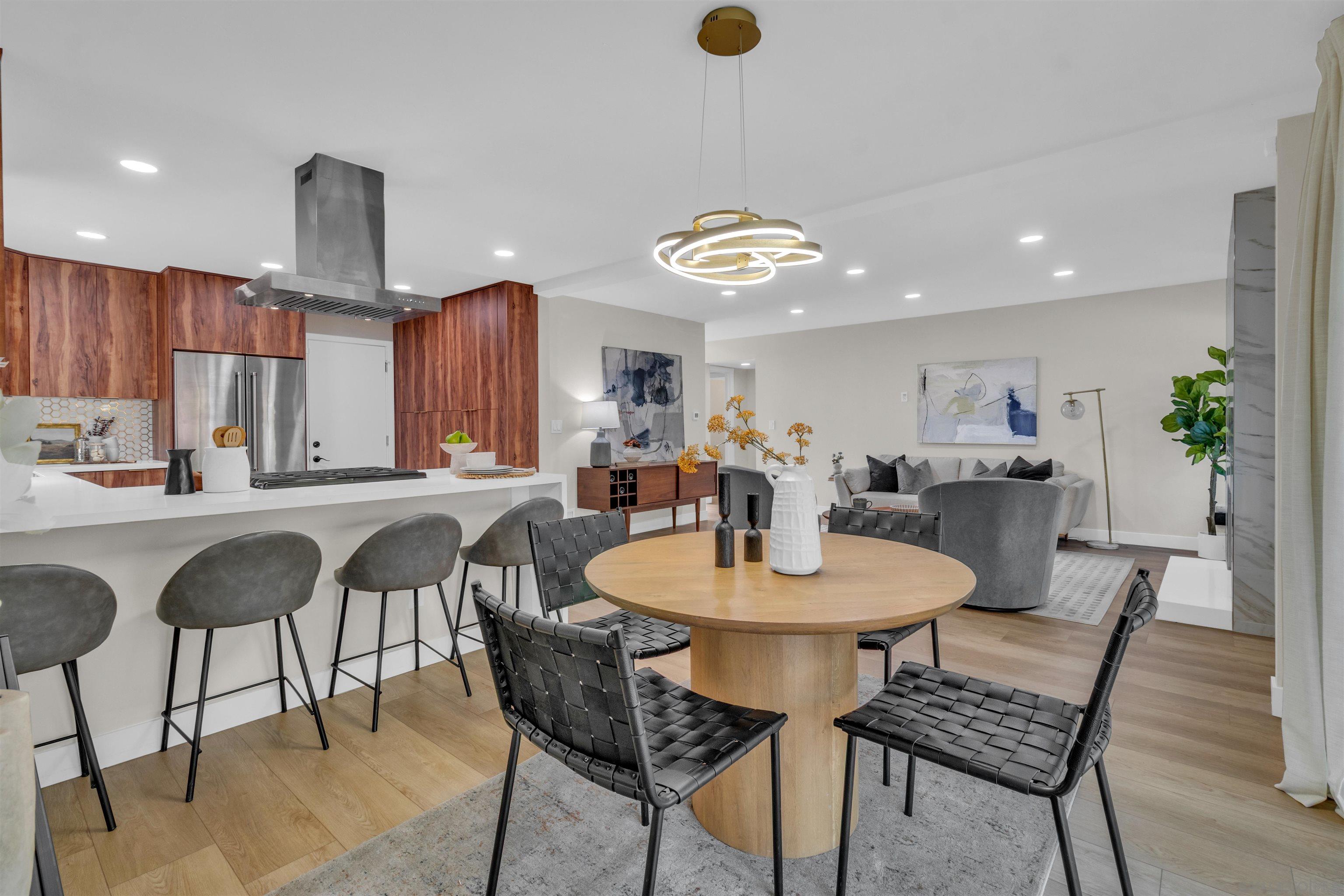 Detail Gallery Image 9 of 50 For 13070  Roundup Ave, San Diego,  CA 92129 - 4 Beds | 4 Baths