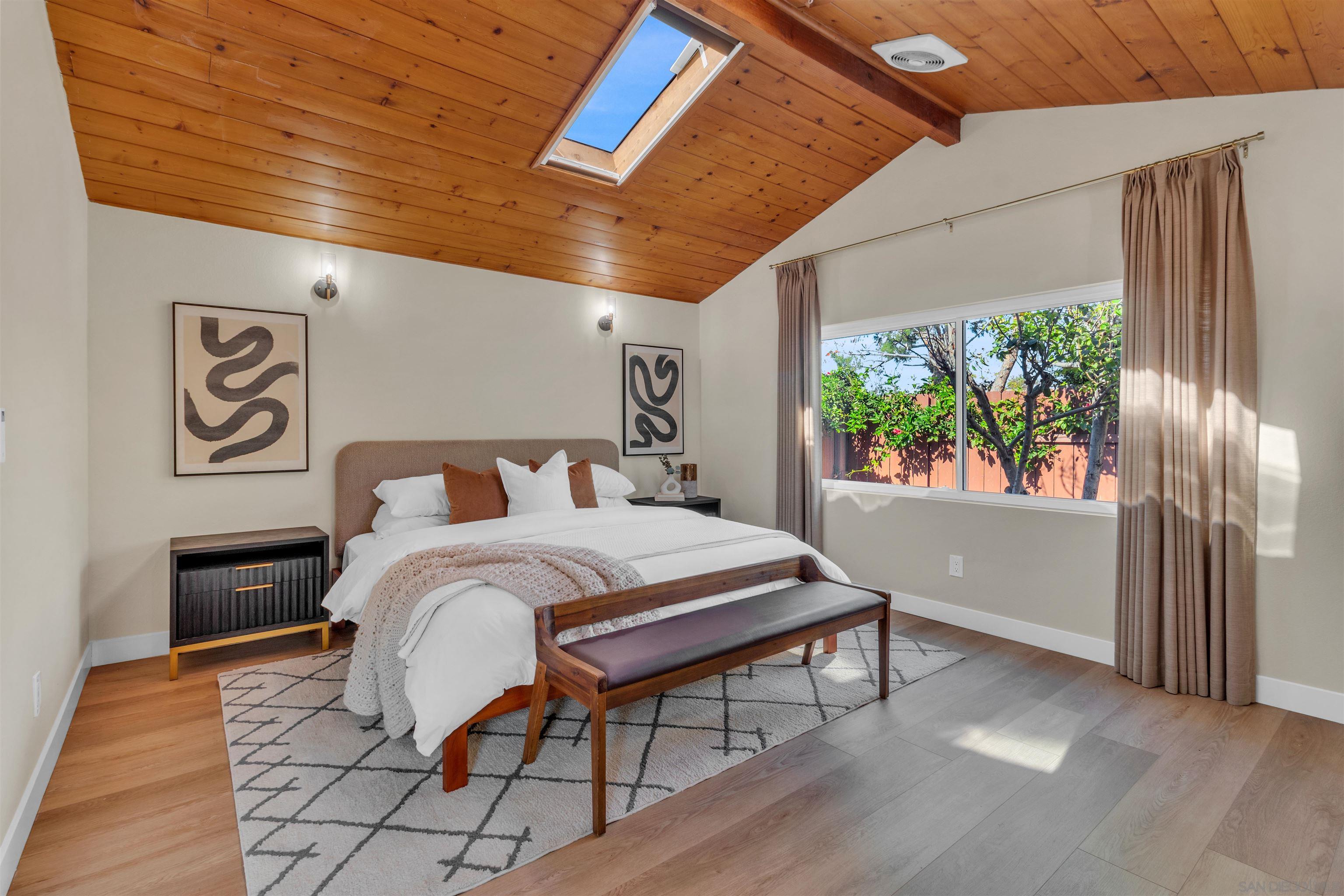 Detail Gallery Image 22 of 50 For 13070  Roundup Ave, San Diego,  CA 92129 - 4 Beds | 4 Baths