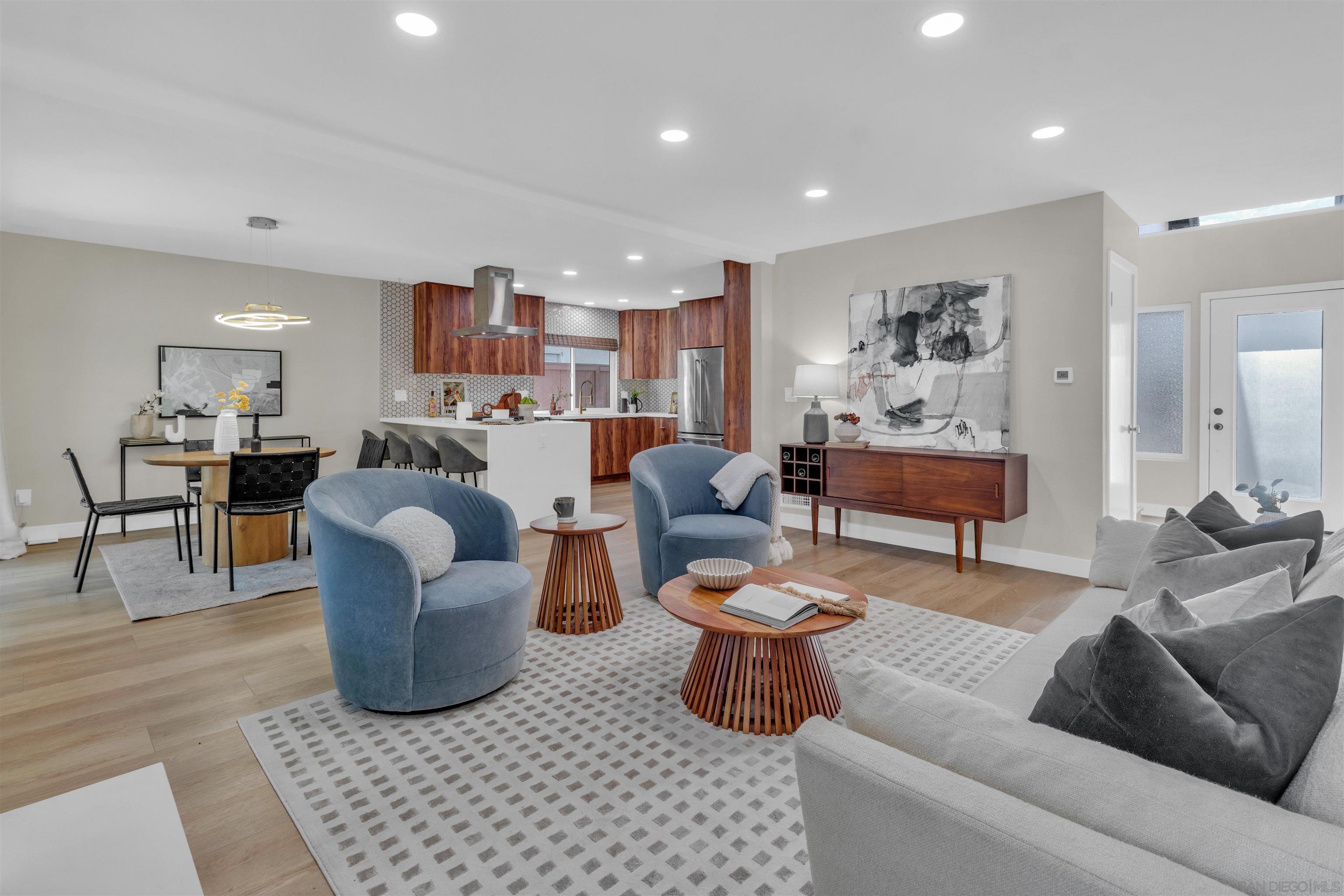 Detail Gallery Image 3 of 50 For 13070  Roundup Ave, San Diego,  CA 92129 - 4 Beds | 4 Baths