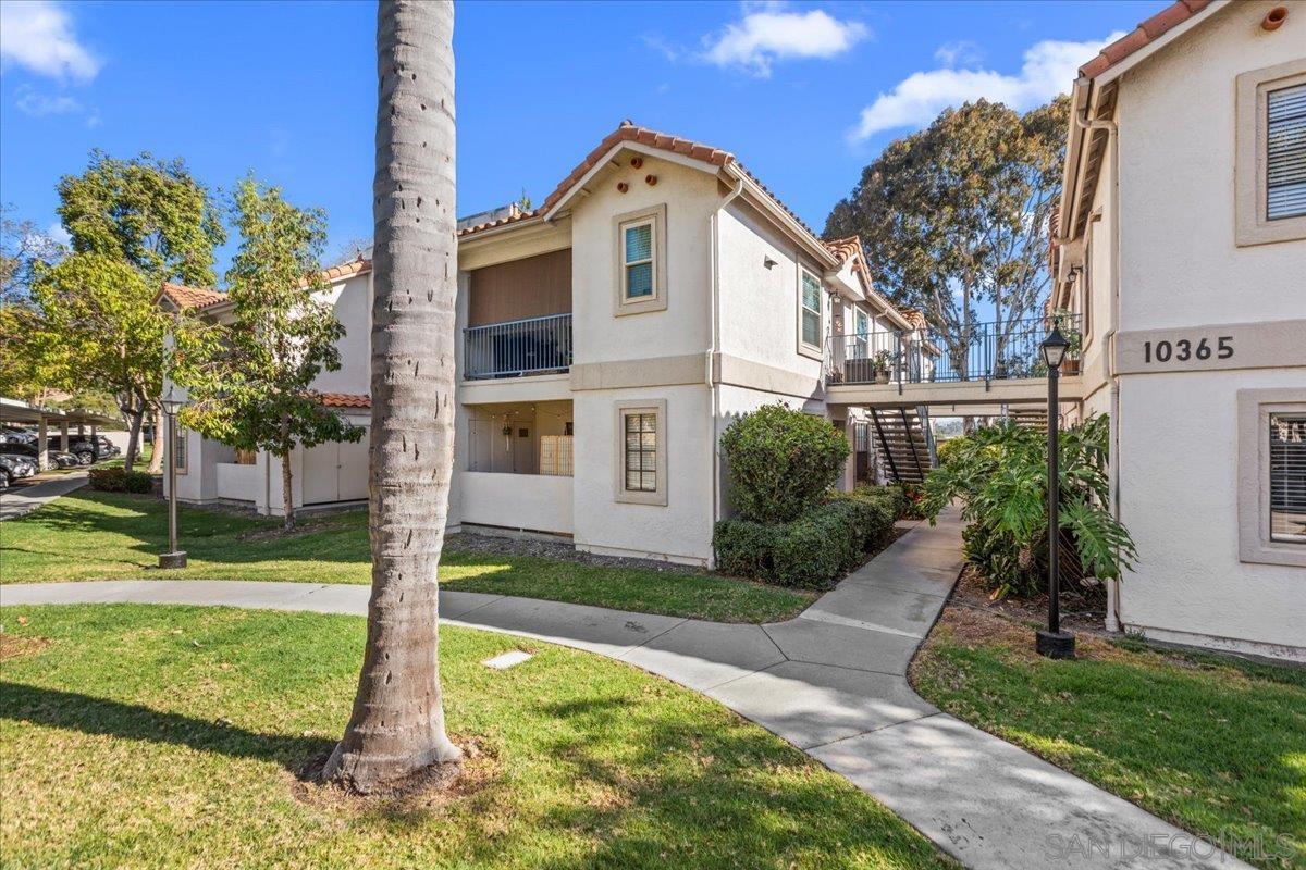 Detail Gallery Image 2 of 33 For 10367  Azuaga St  #168,  San Diego,  CA 92129 - 2 Beds | 2 Baths