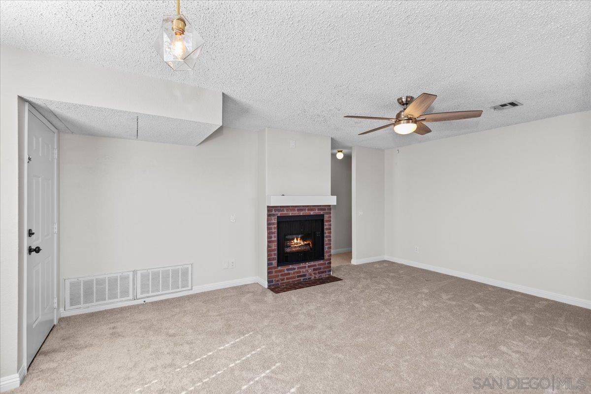 Detail Gallery Image 9 of 33 For 10367  Azuaga St  #168,  San Diego,  CA 92129 - 2 Beds | 2 Baths