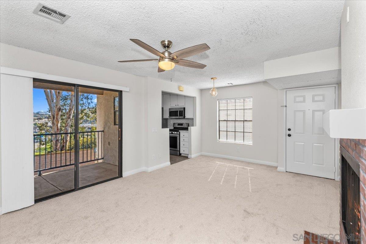 Detail Gallery Image 11 of 33 For 10367  Azuaga St  #168,  San Diego,  CA 92129 - 2 Beds | 2 Baths