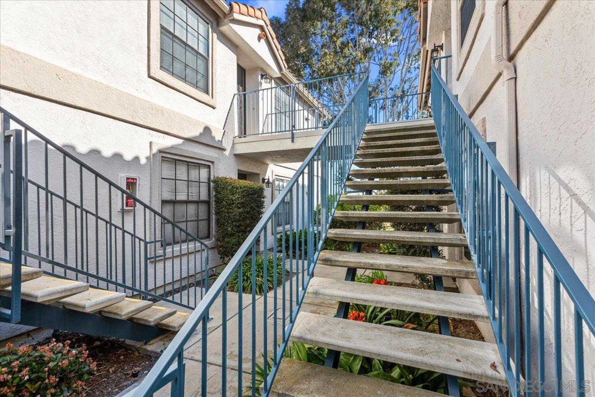 Detail Gallery Image 5 of 33 For 10367  Azuaga St  #168,  San Diego,  CA 92129 - 2 Beds | 2 Baths