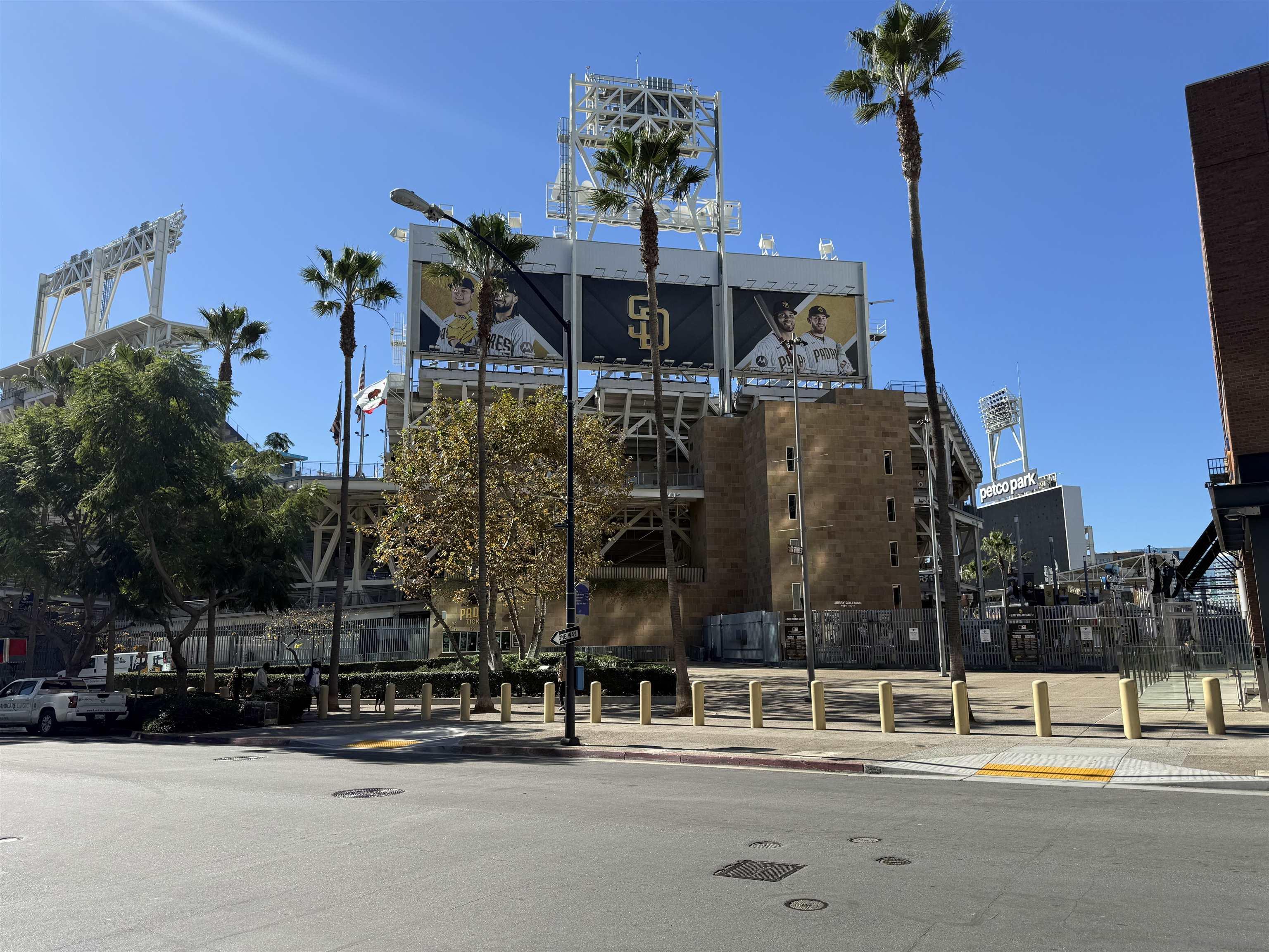 Detail Gallery Image 11 of 14 For 302  11th Ave, San Diego,  CA 92101 - – Beds | – Baths