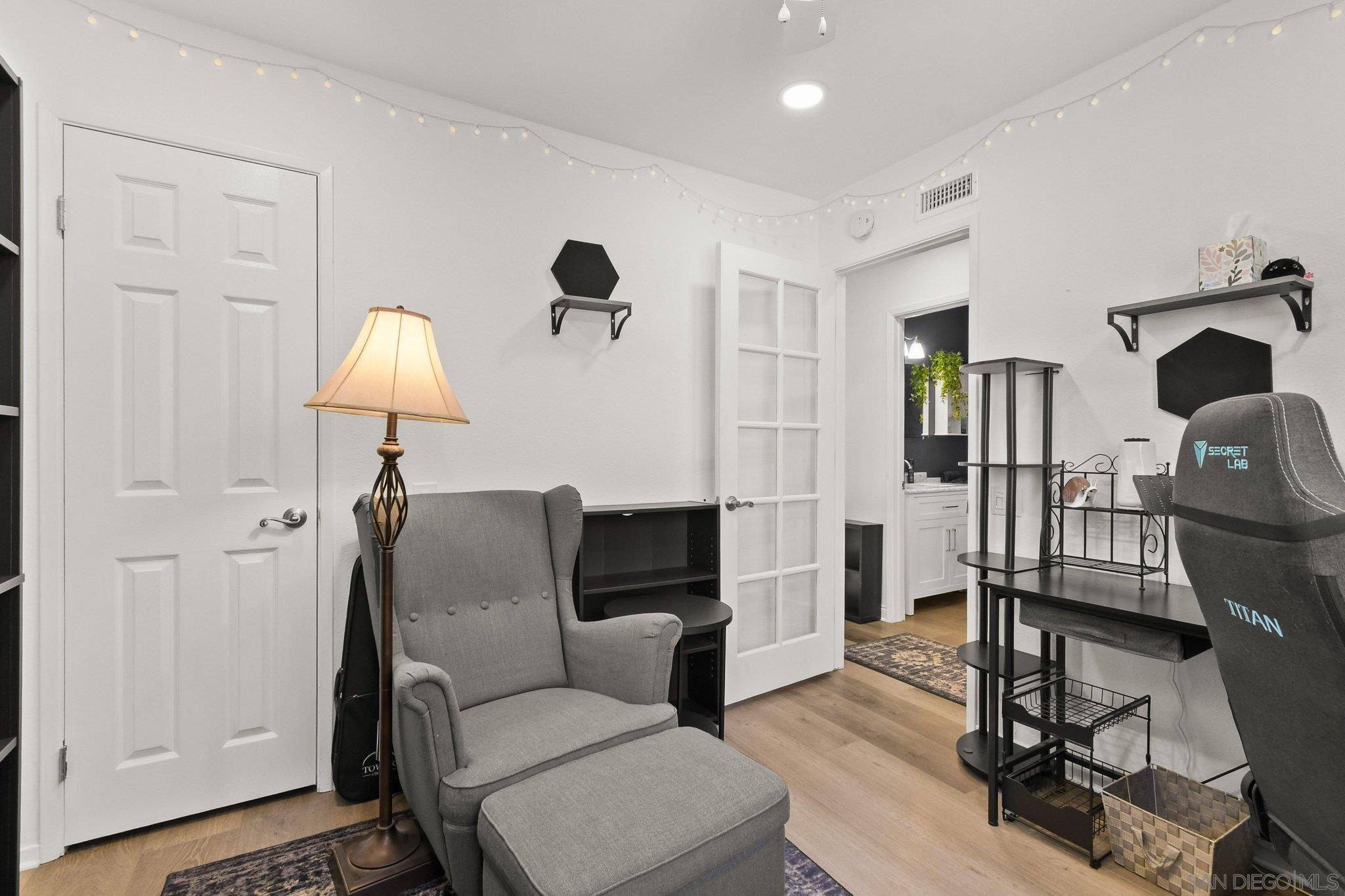 Detail Gallery Image 16 of 36 For 10818  Lamentin Ct, San Diego,  CA 92124 - 3 Beds | 1/1 Baths