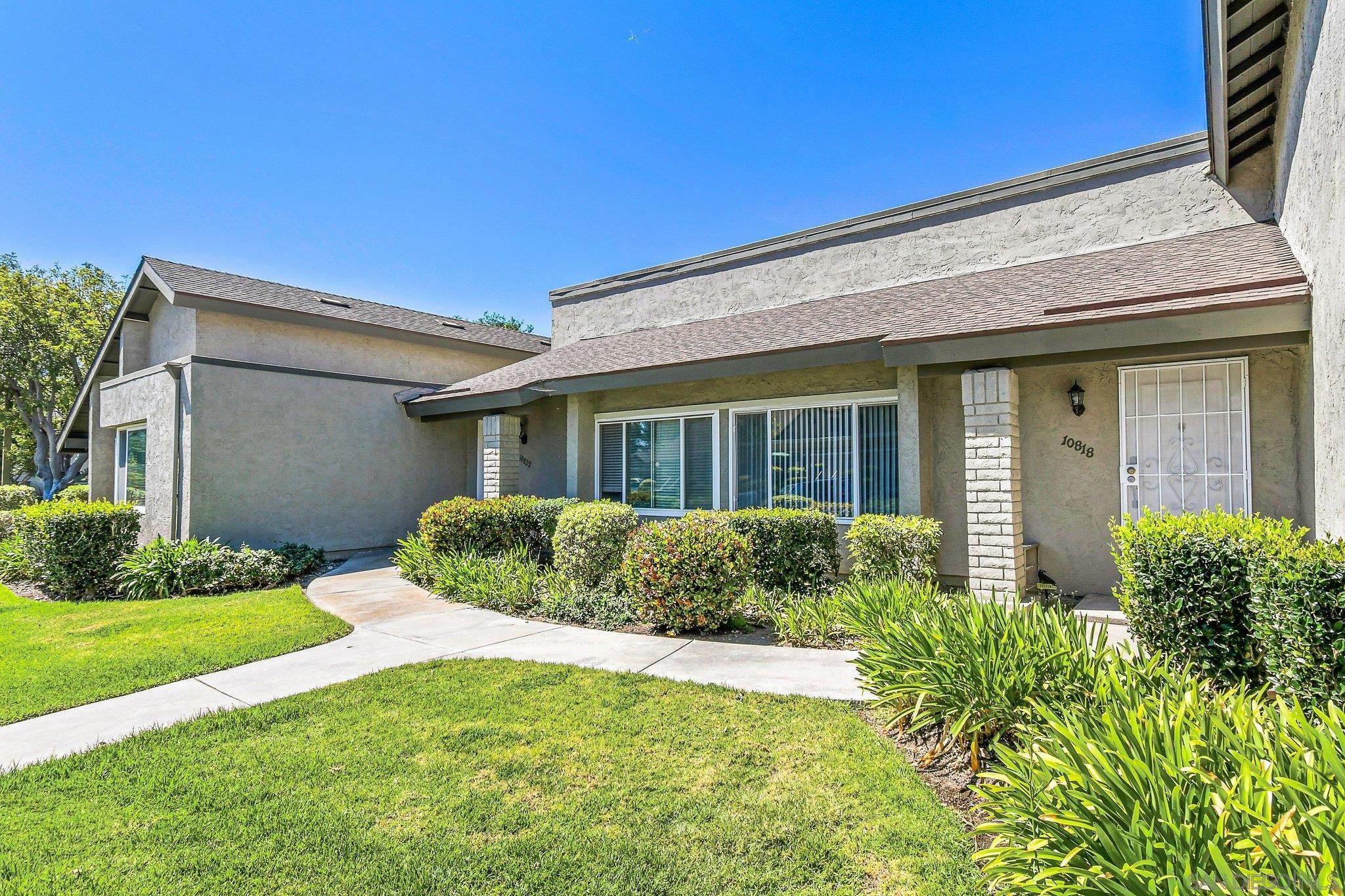 Detail Gallery Image 3 of 36 For 10818  Lamentin Ct, San Diego,  CA 92124 - 3 Beds | 1/1 Baths