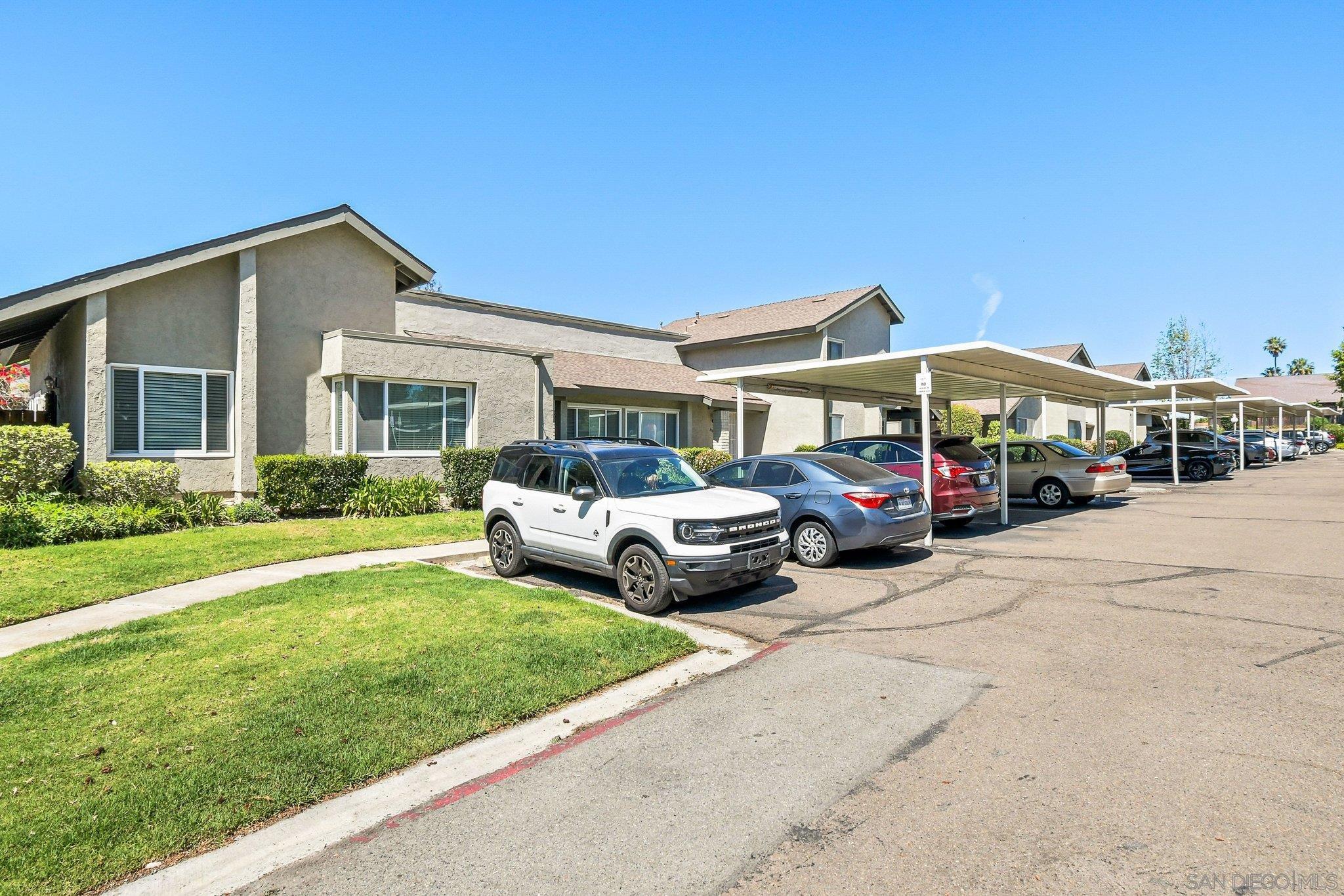 Detail Gallery Image 32 of 36 For 10818  Lamentin Ct, San Diego,  CA 92124 - 3 Beds | 1/1 Baths