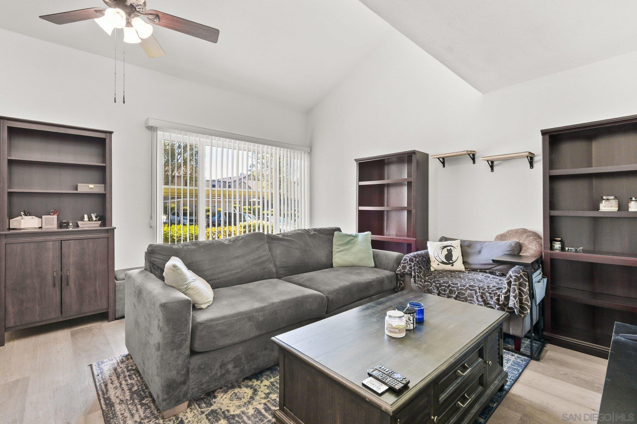 Detail Gallery Image 8 of 36 For 10818  Lamentin Ct, San Diego,  CA 92124 - 3 Beds | 1/1 Baths