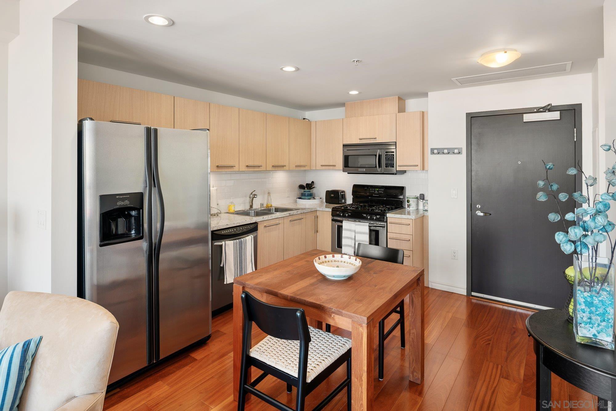 Detail Gallery Image 19 of 49 For 1431  Pacific Hwy  #903,  San Diego,  CA 92101 - 1 Beds | 1 Baths