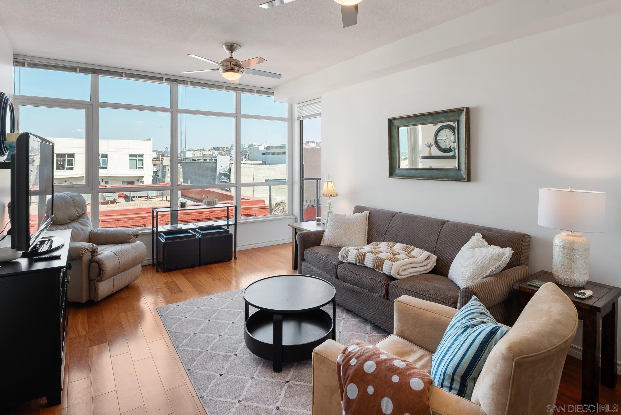 Detail Gallery Image 7 of 49 For 1431  Pacific Hwy  #903,  San Diego,  CA 92101 - 1 Beds | 1 Baths