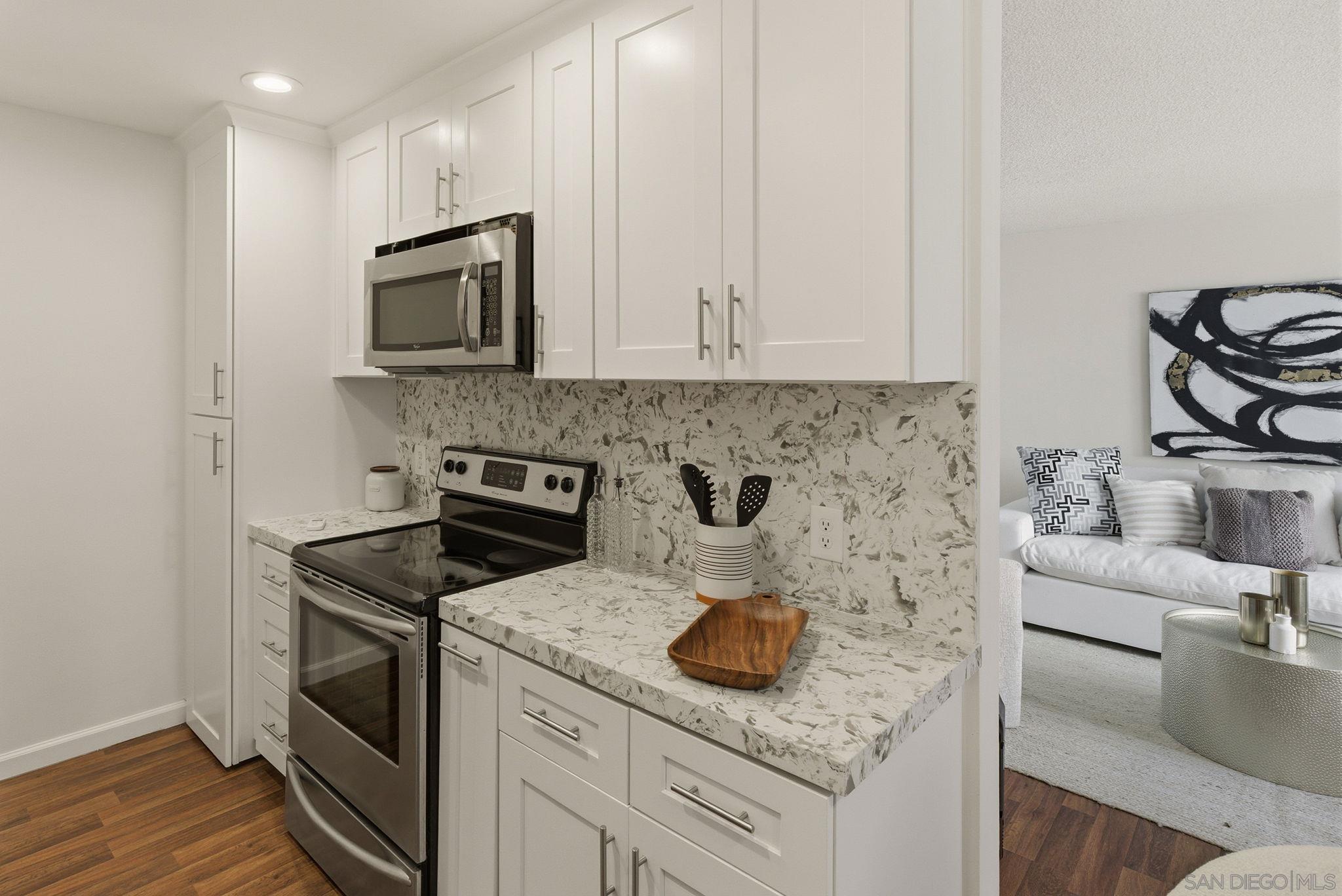 Detail Gallery Image 11 of 30 For 5015  Cape May  #108,  San Diego,  CA 92107 - 1 Beds | 1 Baths