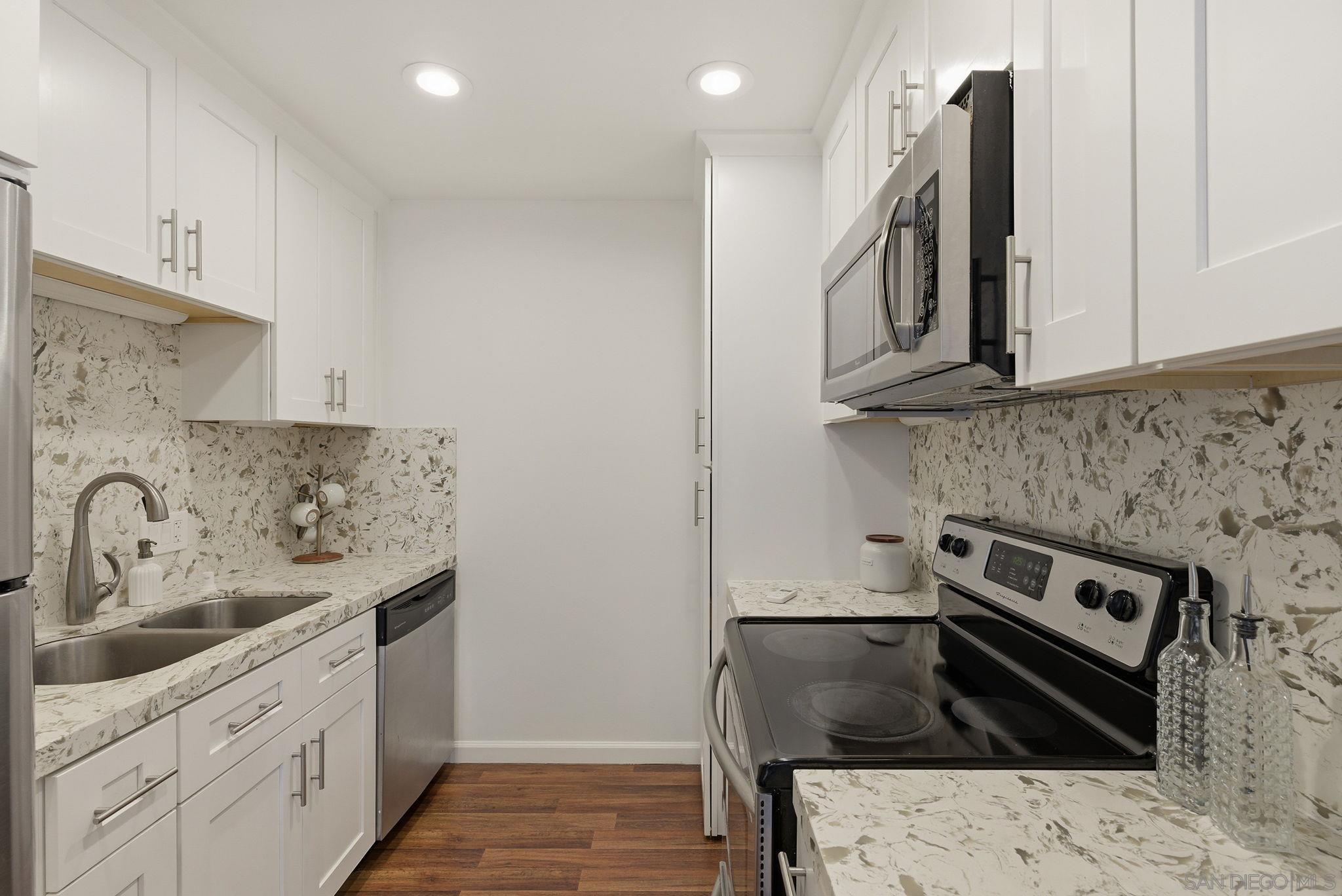 Detail Gallery Image 9 of 30 For 5015  Cape May  #108,  San Diego,  CA 92107 - 1 Beds | 1 Baths