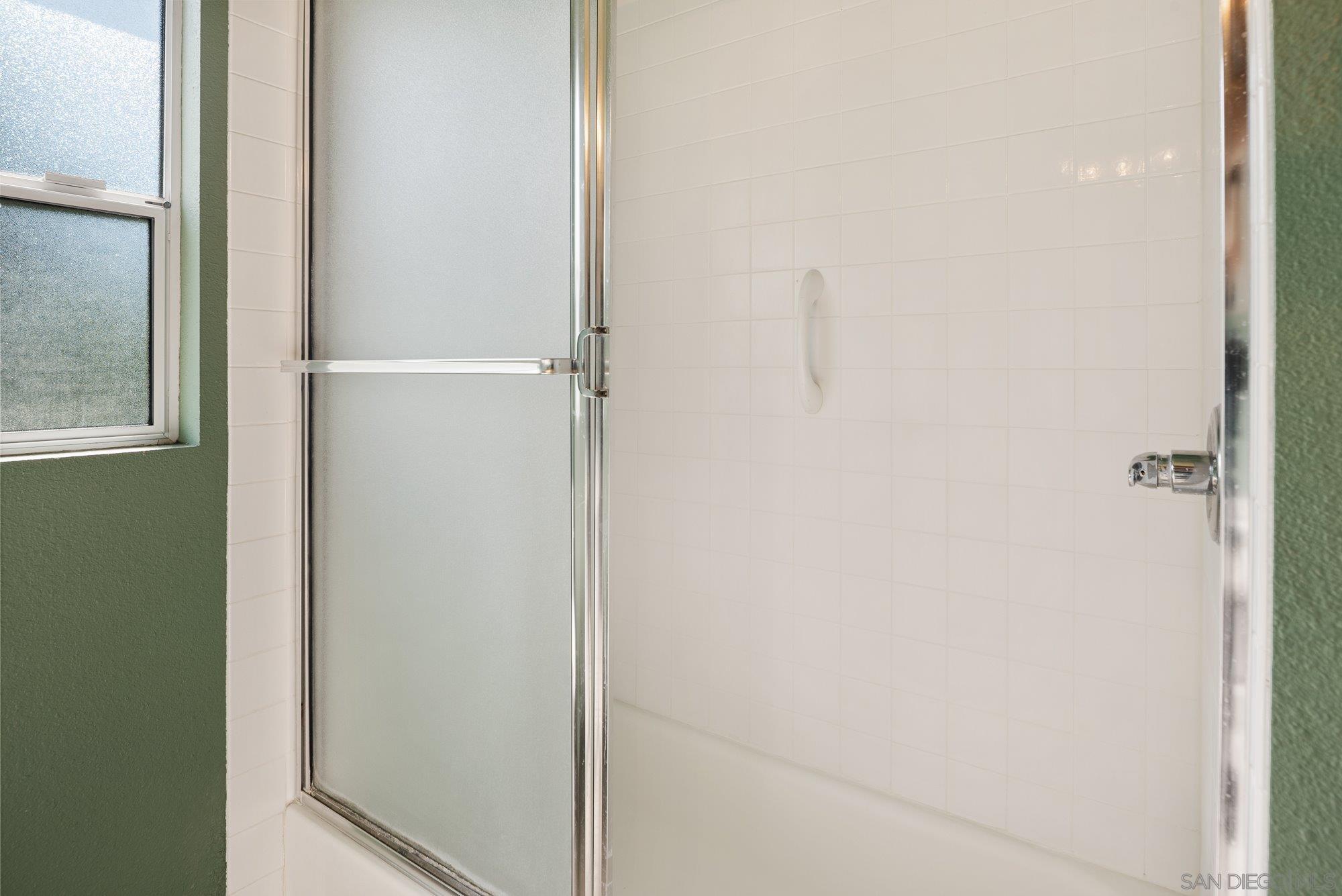 Detail Gallery Image 19 of 41 For 5037  Waring Rd, San Diego,  CA 92120 - 3 Beds | 2 Baths