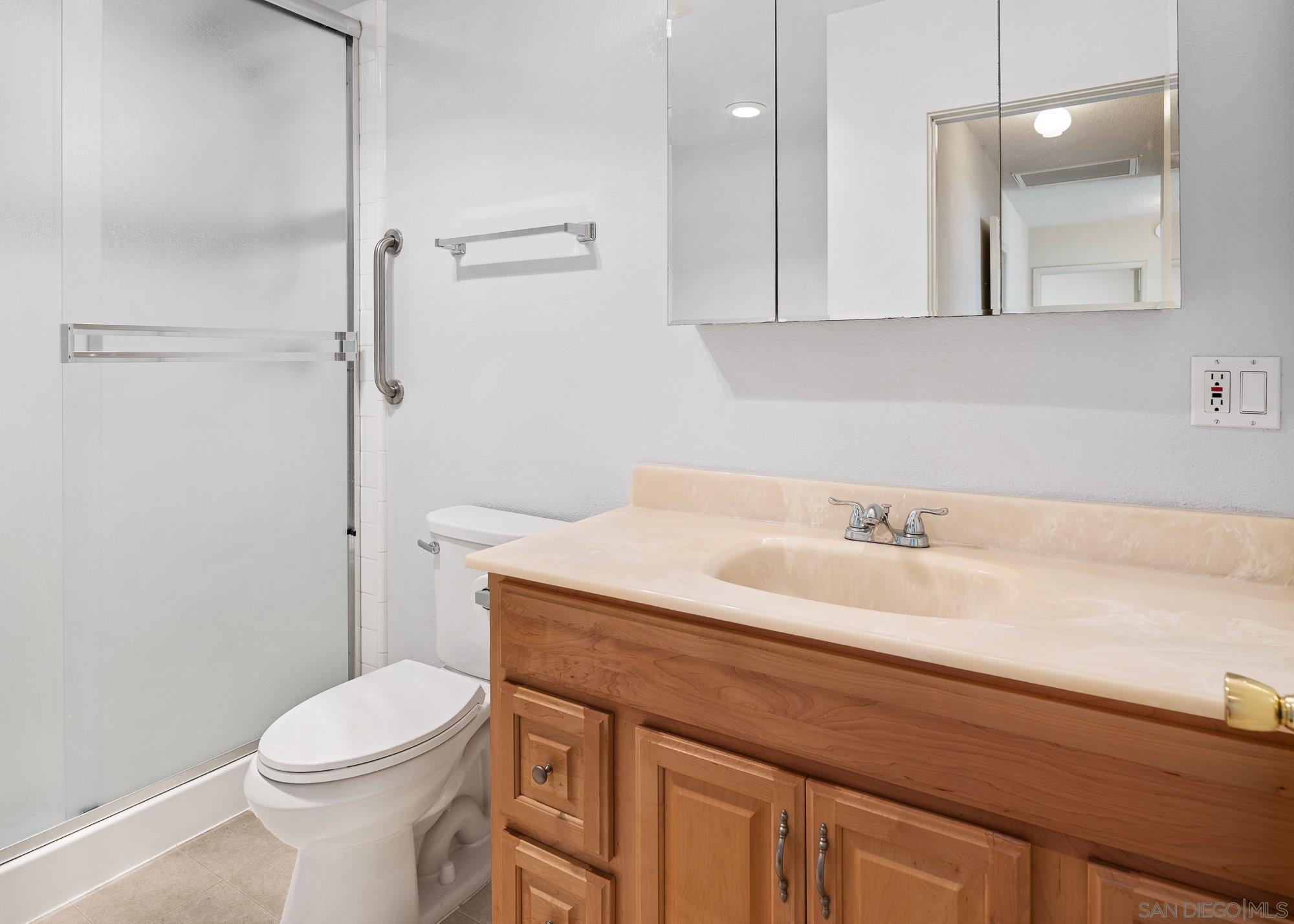 Detail Gallery Image 22 of 41 For 5037  Waring Rd, San Diego,  CA 92120 - 3 Beds | 2 Baths
