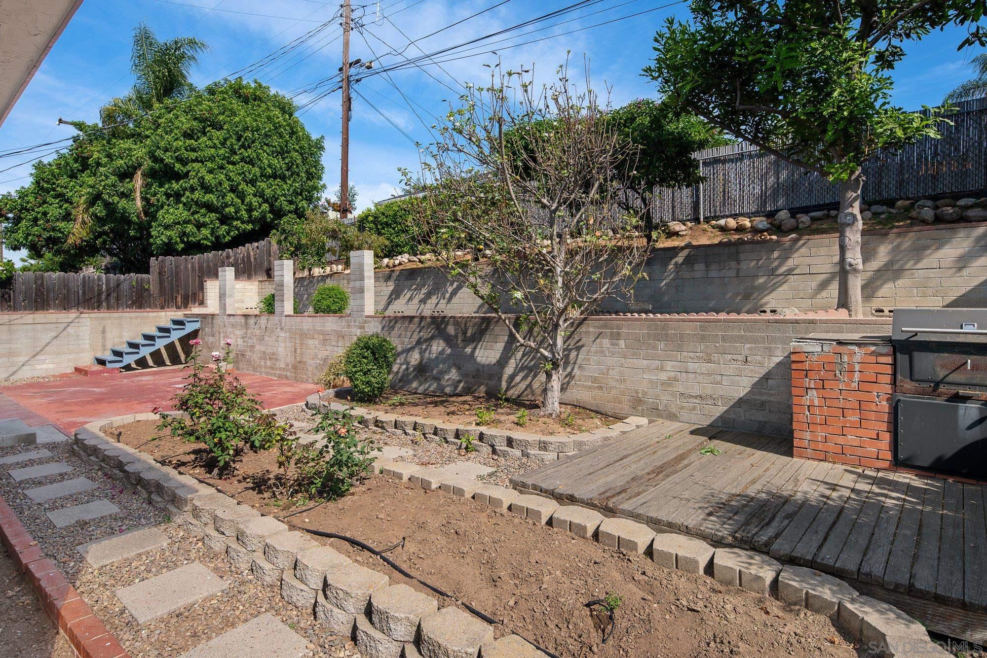 Detail Gallery Image 28 of 41 For 5037  Waring Rd, San Diego,  CA 92120 - 3 Beds | 2 Baths