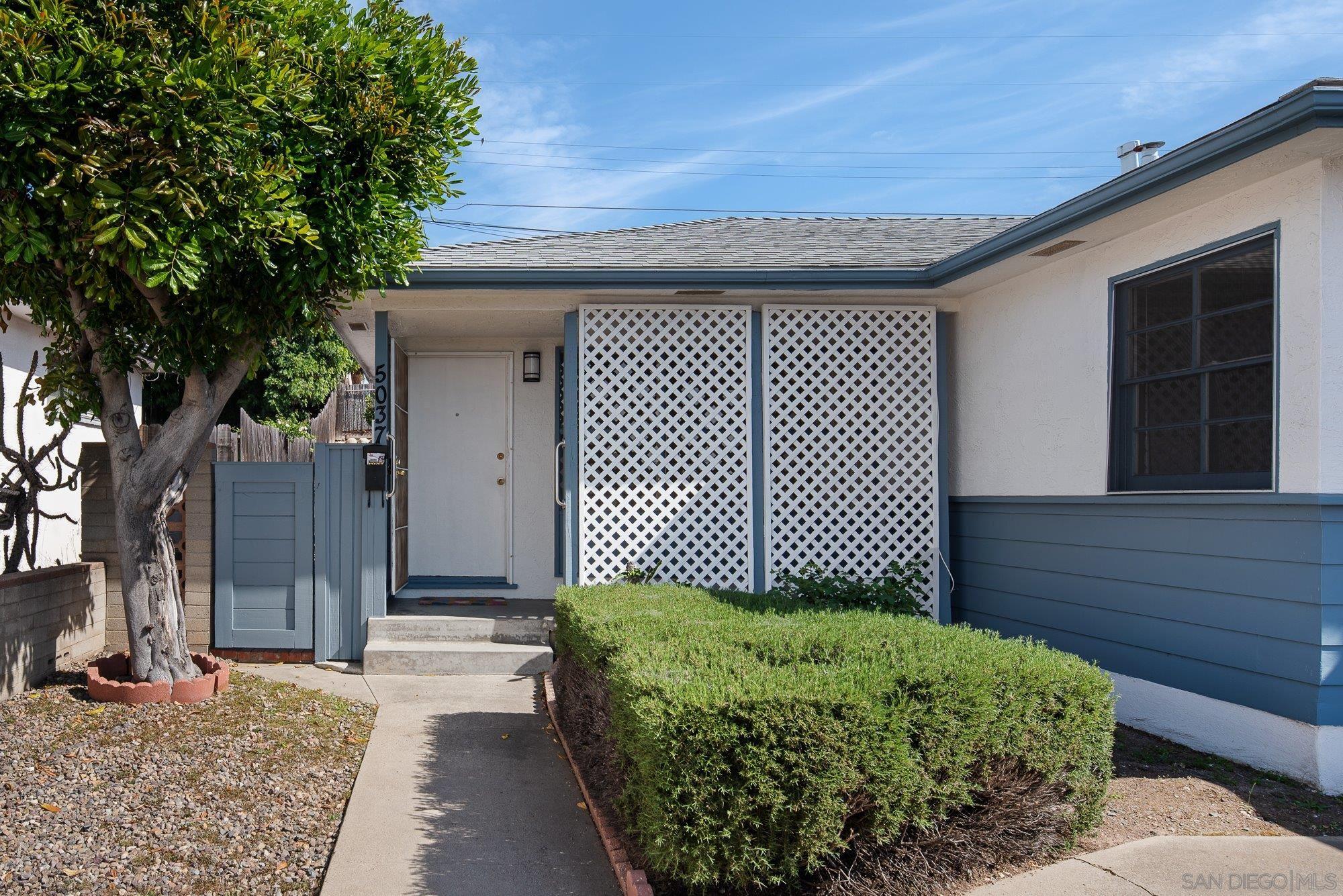 Detail Gallery Image 4 of 41 For 5037  Waring Rd, San Diego,  CA 92120 - 3 Beds | 2 Baths