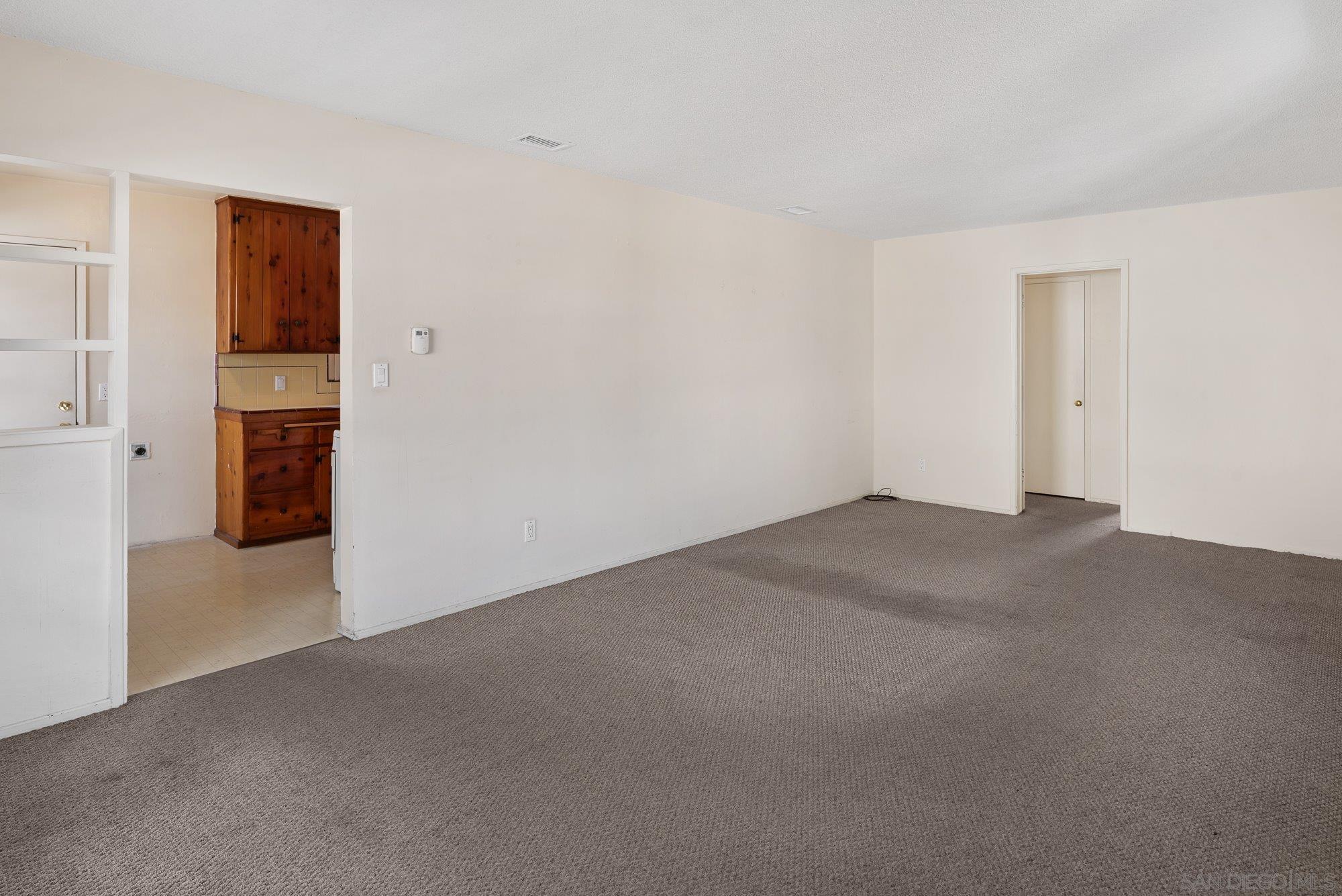 Detail Gallery Image 6 of 41 For 5037  Waring Rd, San Diego,  CA 92120 - 3 Beds | 2 Baths