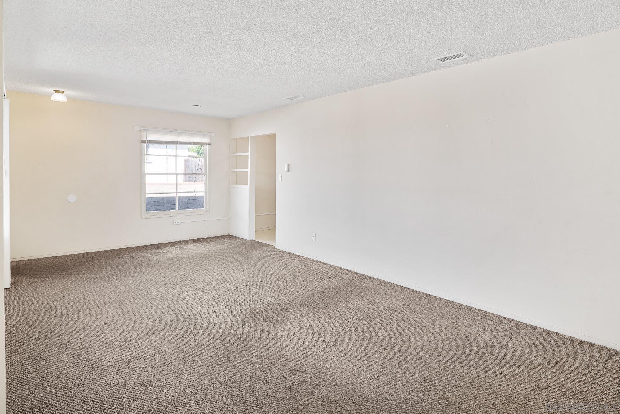 Detail Gallery Image 9 of 41 For 5037  Waring Rd, San Diego,  CA 92120 - 3 Beds | 2 Baths