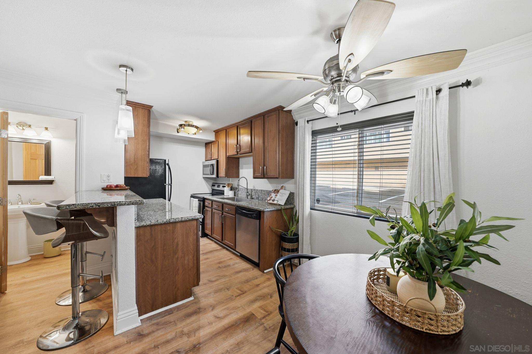 Detail Gallery Image 9 of 24 For 5505  Adelaide Ave  #14,  San Diego,  CA 92115 - 2 Beds | 1/1 Baths